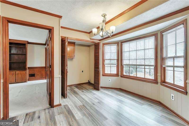 6 bedroom, 3.5 bathroom, 3,010 sq ft single family residence for sale at 1306 Arlene Court, Lilburn, GA 30047 — photo 7