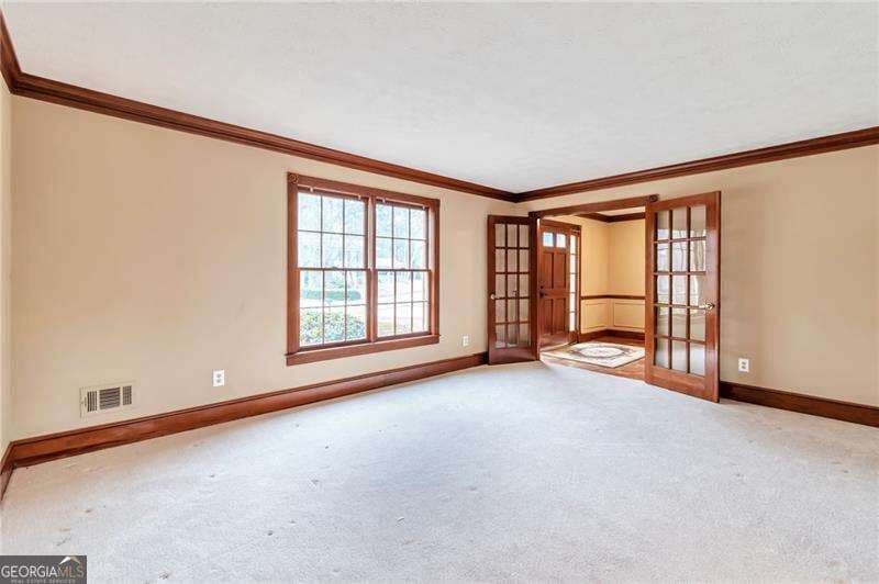 6 bedroom, 3.5 bathroom, 3,010 sq ft single family residence for sale at 1306 Arlene Court, Lilburn, GA 30047 — photo 3