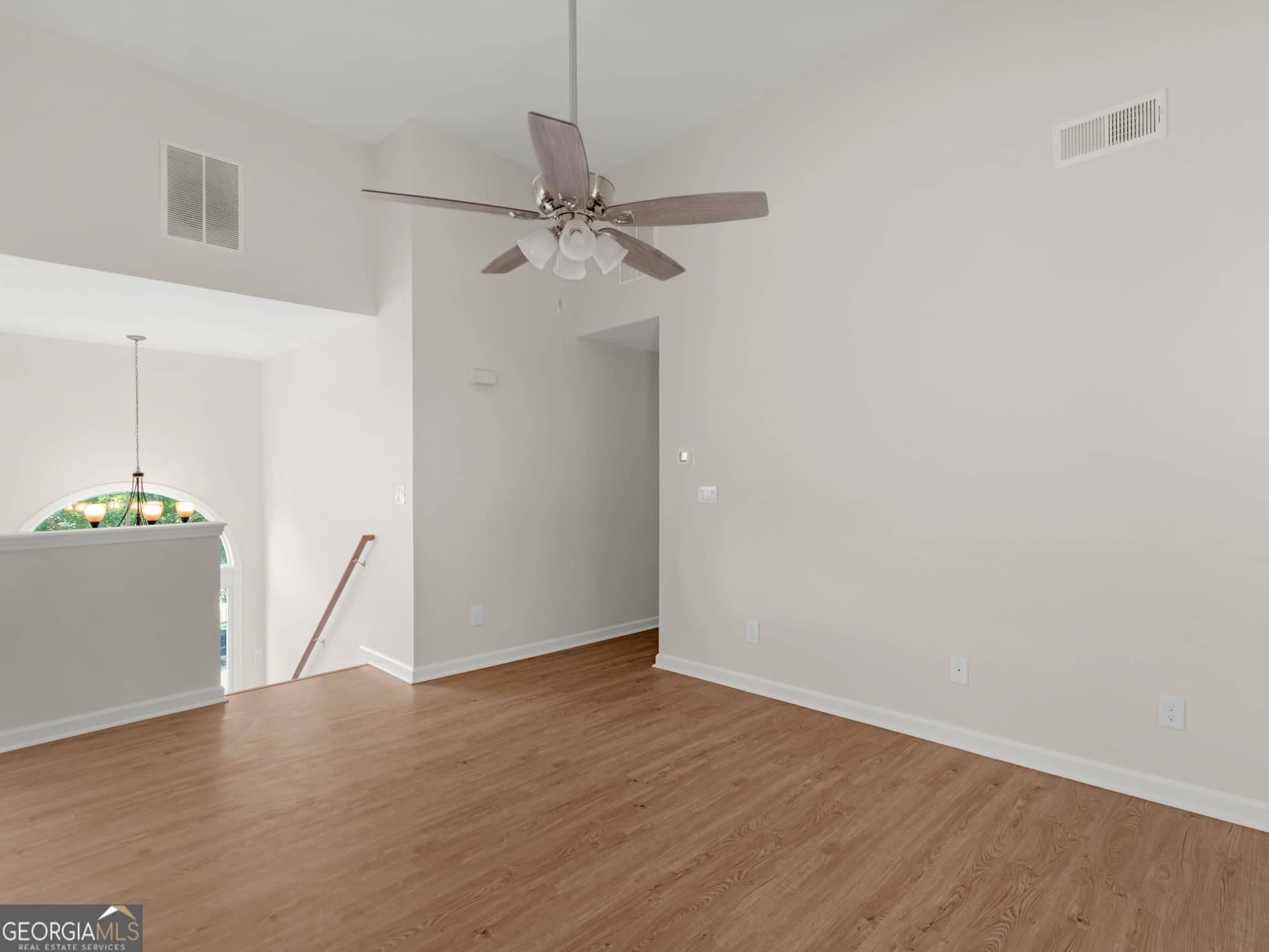 4 bedroom, 3 bathroom, 2,033 sq ft single family residence for sale at 102 JASONS Ridge, Griffin, GA 30223 — photo 4