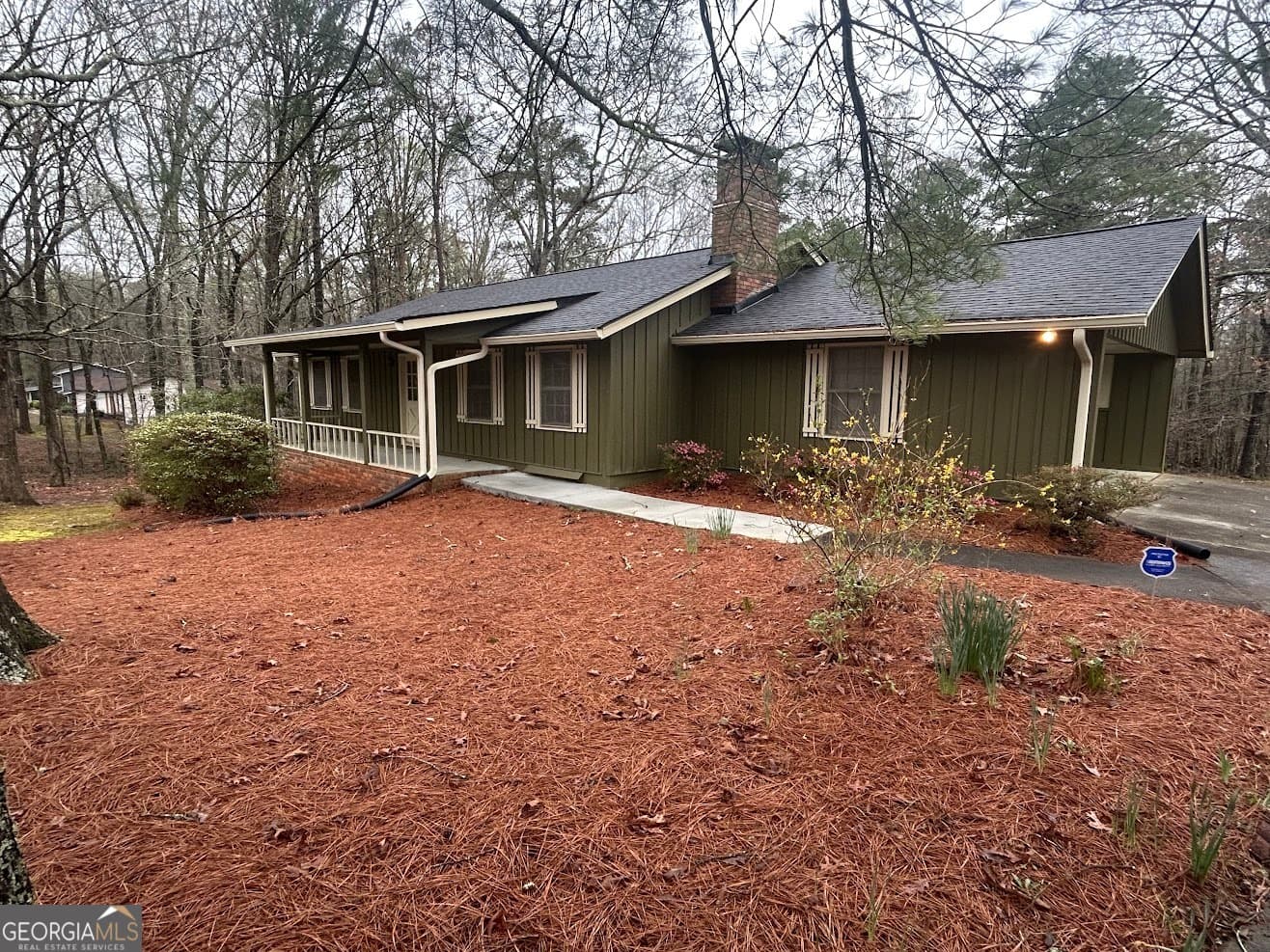 3 bedroom, 2 bathroom, 1,740 sq ft single family residence for sale at 8896 Hickory Hollow Drive, Douglasville, GA 30135 — photo 1 of 34