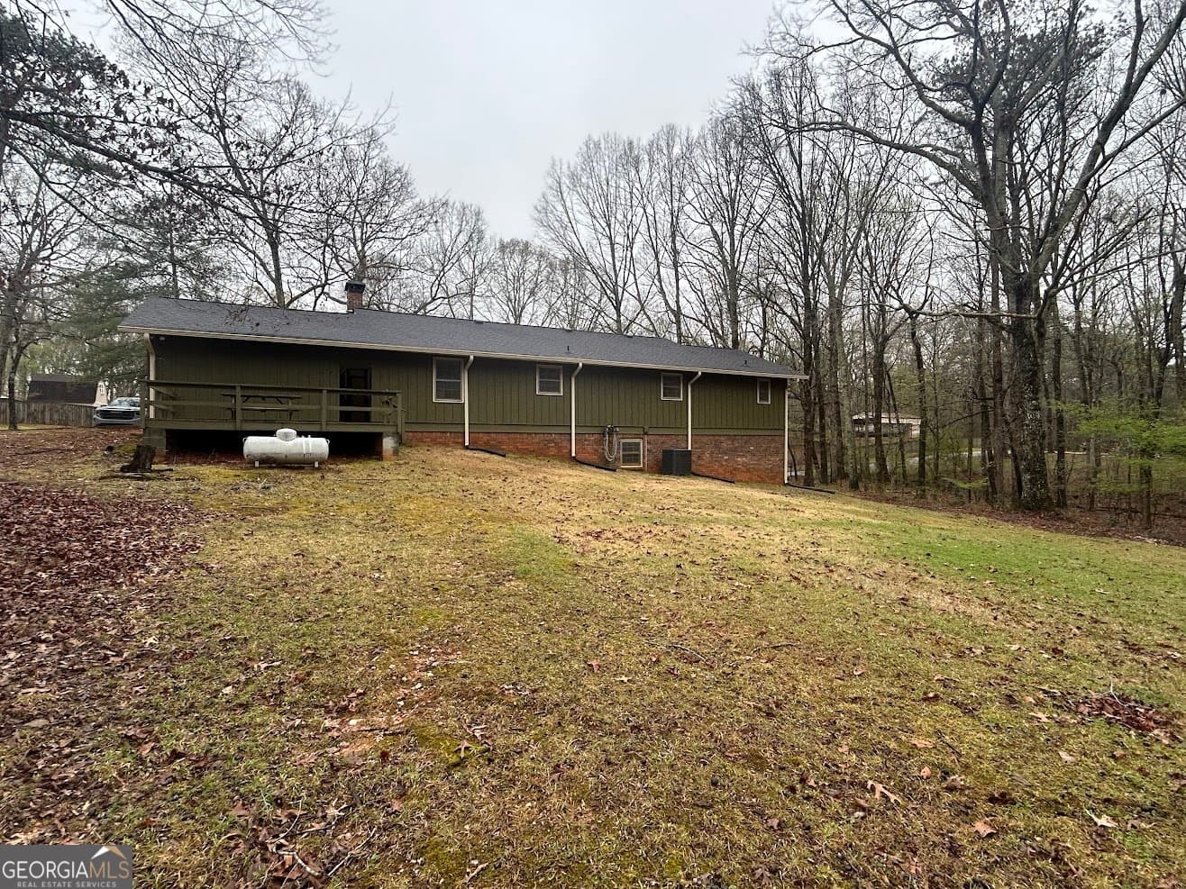 3 bedroom, 2 bathroom, 1,740 sq ft single family residence for sale at 8896 Hickory Hollow Drive, Douglasville, GA 30135 — photo 10