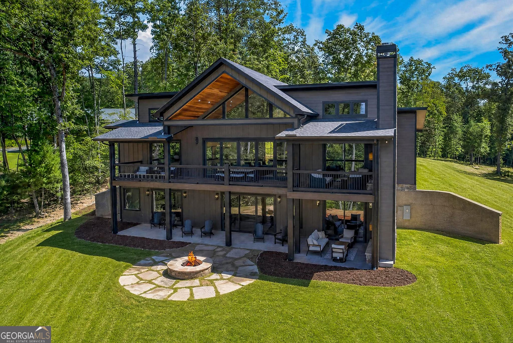 4 bedroom, 4.5 bathroom, 3,300 sq ft single family residence for sale at 560 Horatio Drive, Blue Ridge, GA 30513