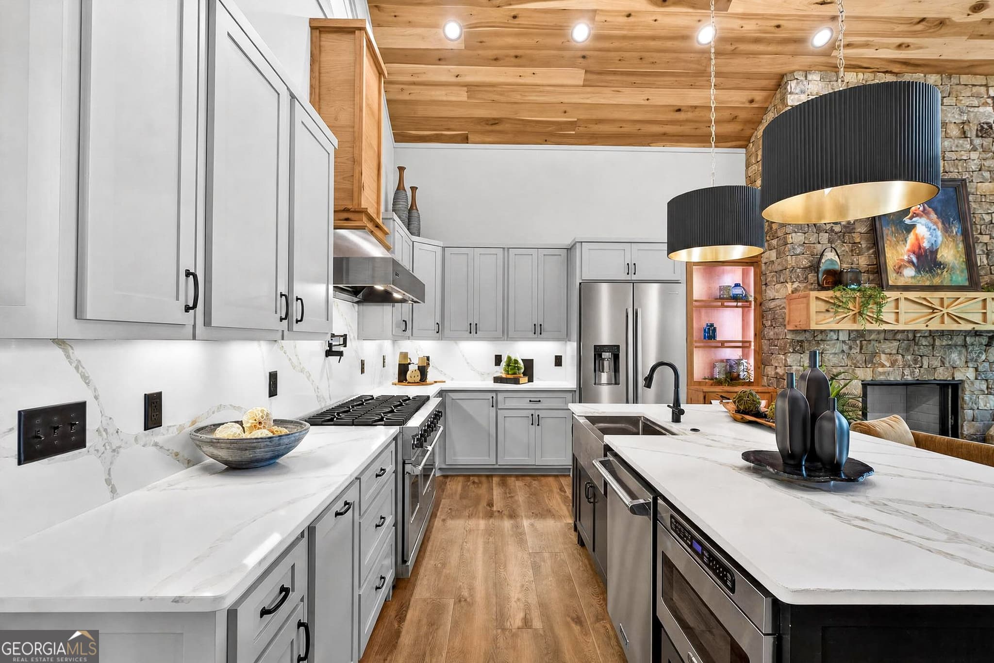 4 bedroom, 4.5 bathroom, 3,300 sq ft single family residence for sale at 560 Horatio Drive, Blue Ridge, GA 30513 — photo 9