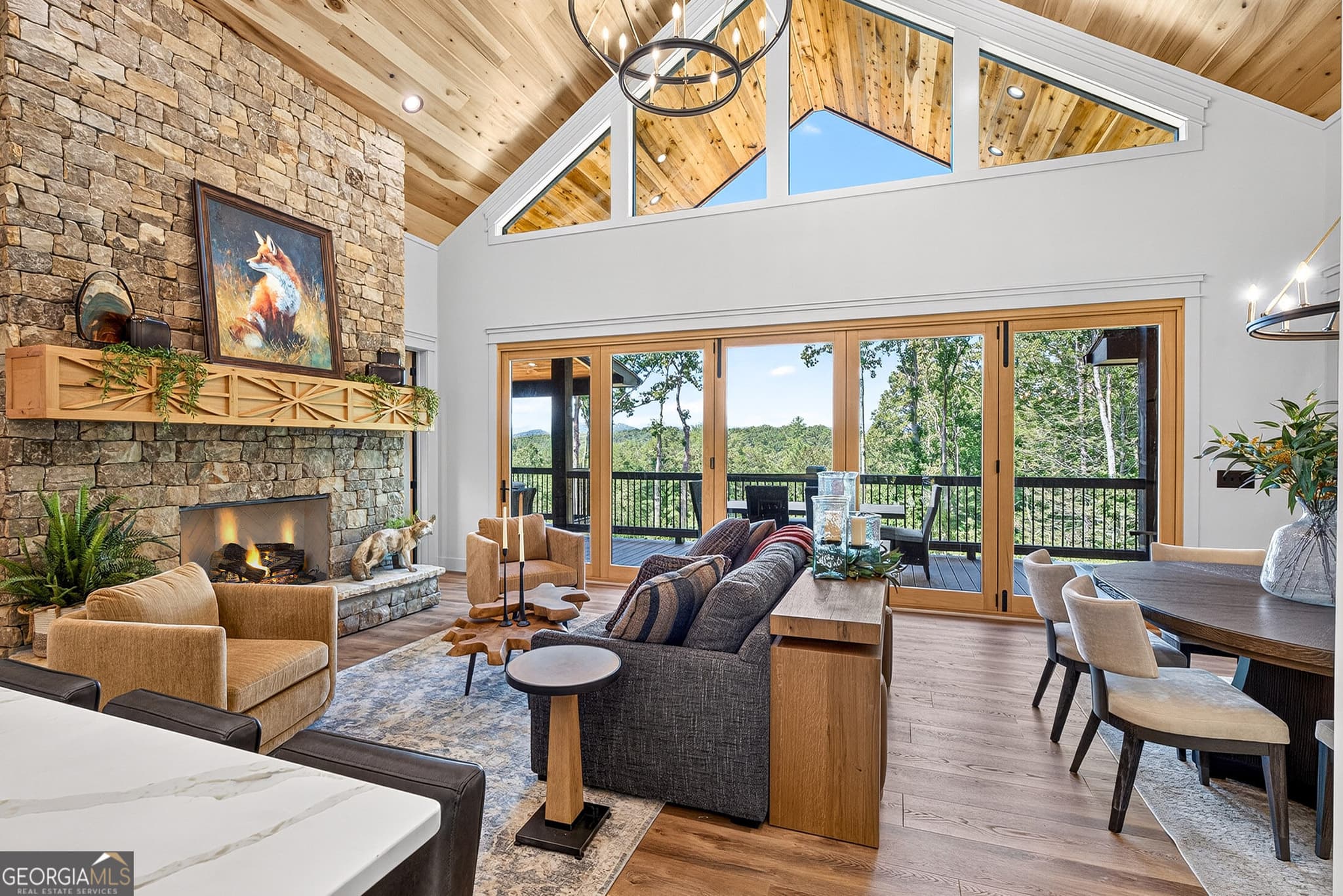 4 bedroom, 4.5 bathroom, 3,300 sq ft single family residence for sale at 560 Horatio Drive, Blue Ridge, GA 30513 — photo 4
