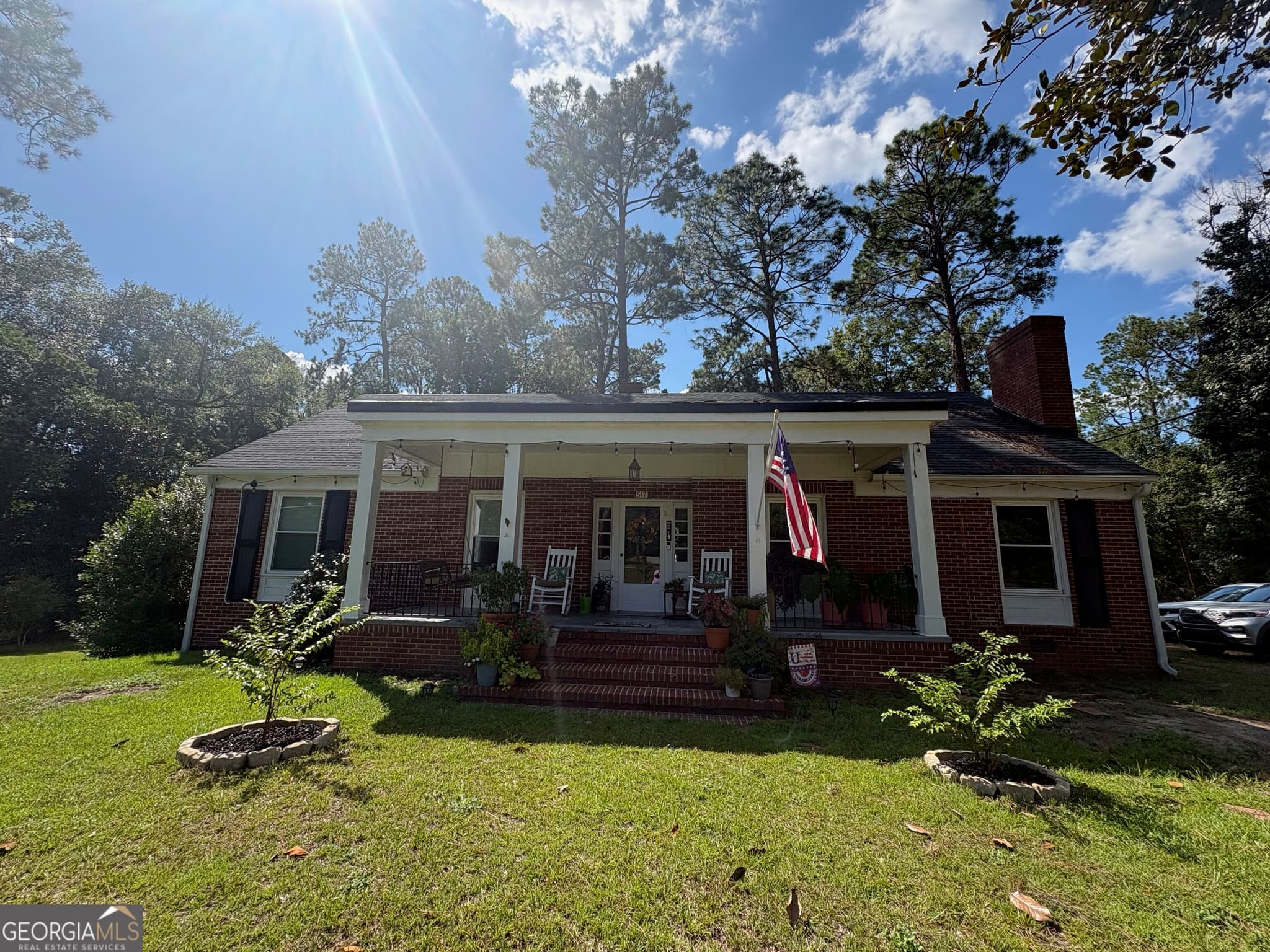 4 bedroom, 2 bathroom, 2,626 sq ft single family residence for sale at 517 N Main Street, Statesboro, GA 30458 — photo 1 of 32
