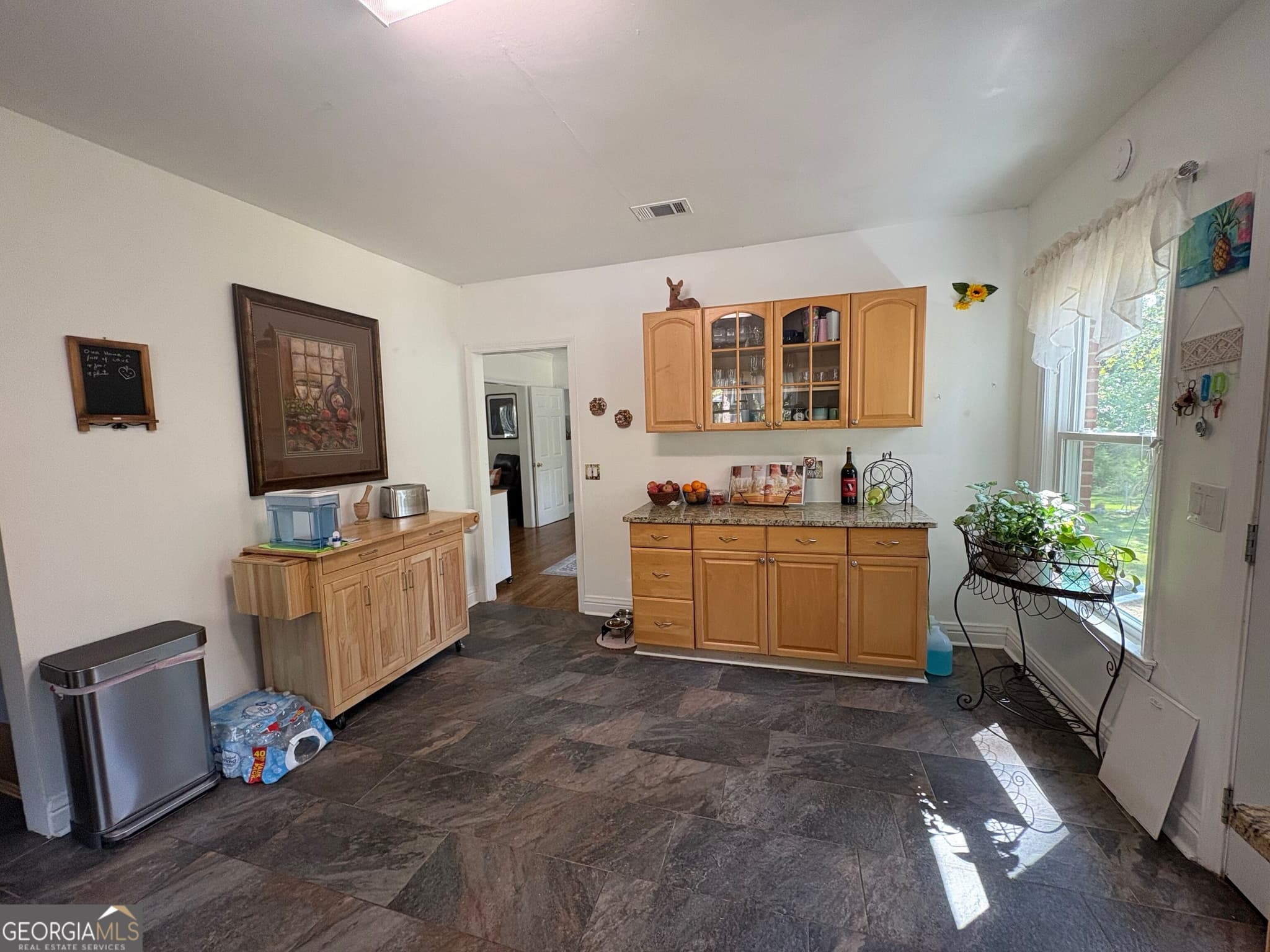 4 bedroom, 2 bathroom, 2,626 sq ft single family residence for sale at 517 N Main Street, Statesboro, GA 30458 — photo 5