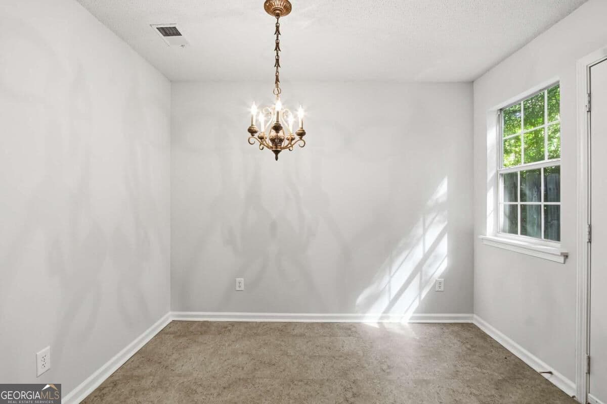 2 bedroom, 1.5 bathroom, 1,088 sq ft townhouse for sale at 208 Park Street 107, Dallas, GA 30132 — photo 6