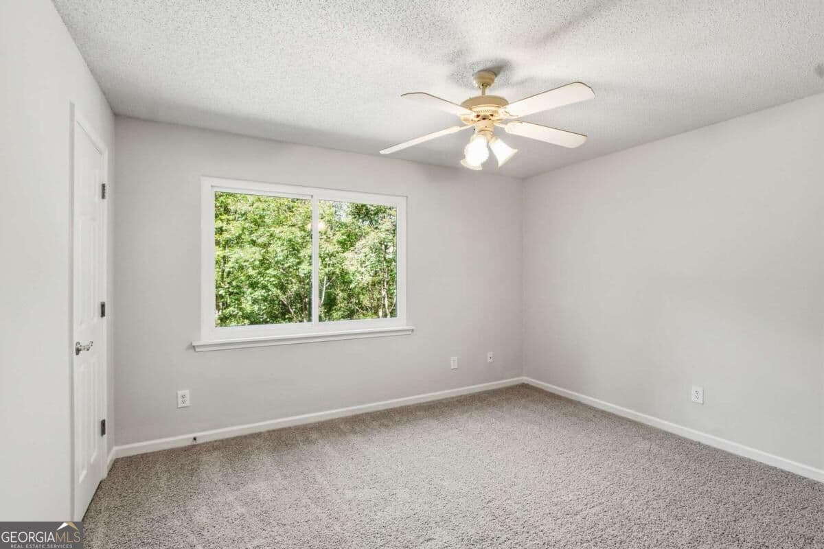 2 bedroom, 1.5 bathroom, 1,088 sq ft townhouse for sale at 208 Park Street 107, Dallas, GA 30132 — photo 4