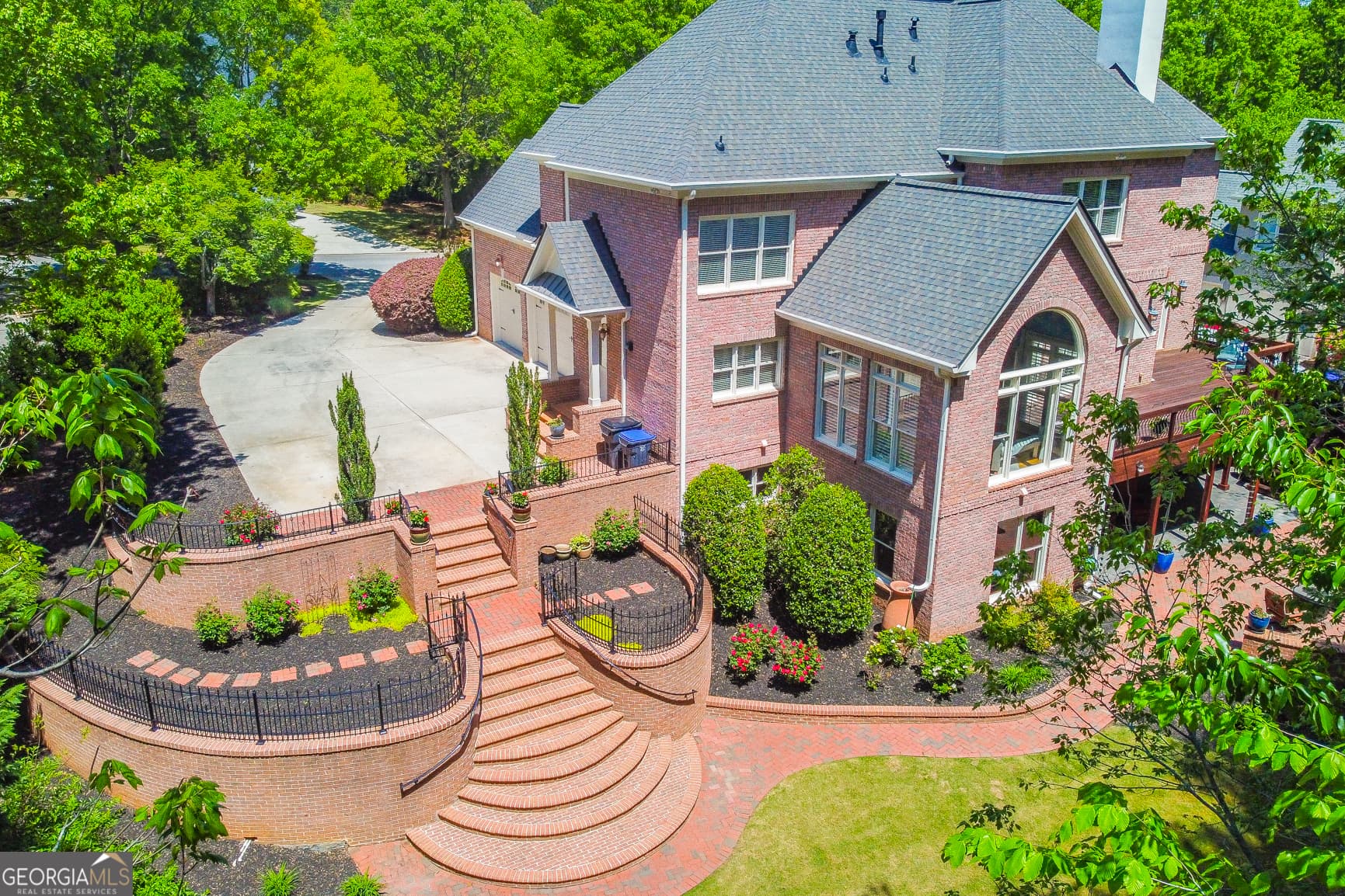 6 bedroom, 6.5 bathroom, 6,266 sq ft single family residence sold at 2644 Nutwood Trace, Duluth, GA 30097