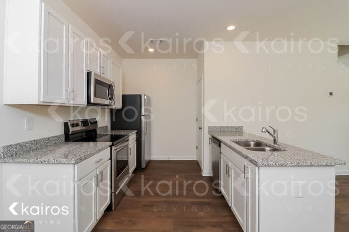3 bedroom, 2.5 bathroom, 1,304 sq ft townhouse for rent at 101 Dudley Way, Cartersville, GA 30120 for $1,495 a month — photo 6
