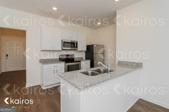 3 bedroom, 2.5 bathroom, 1,304 sq ft townhouse for rent at 101 Dudley Way, Cartersville, GA 30120 for $1,495 a month — photo 5