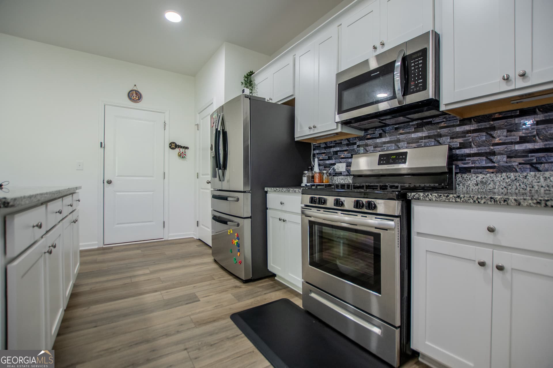4 bedroom, 2.5 bathroom, 2,556 sq ft single family residence for rent at 194 Rivulet Drive, Dallas, GA 30132 for $2,300 a month — photo 9