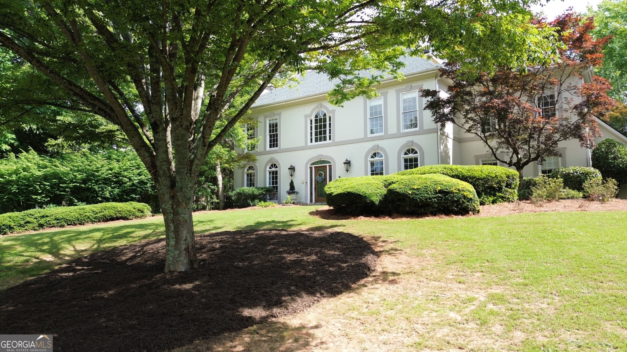5 bedroom, 4 bathroom, 4,156 sq ft single family residence sold at 290 Plantation Way, Roswell, GA 30075