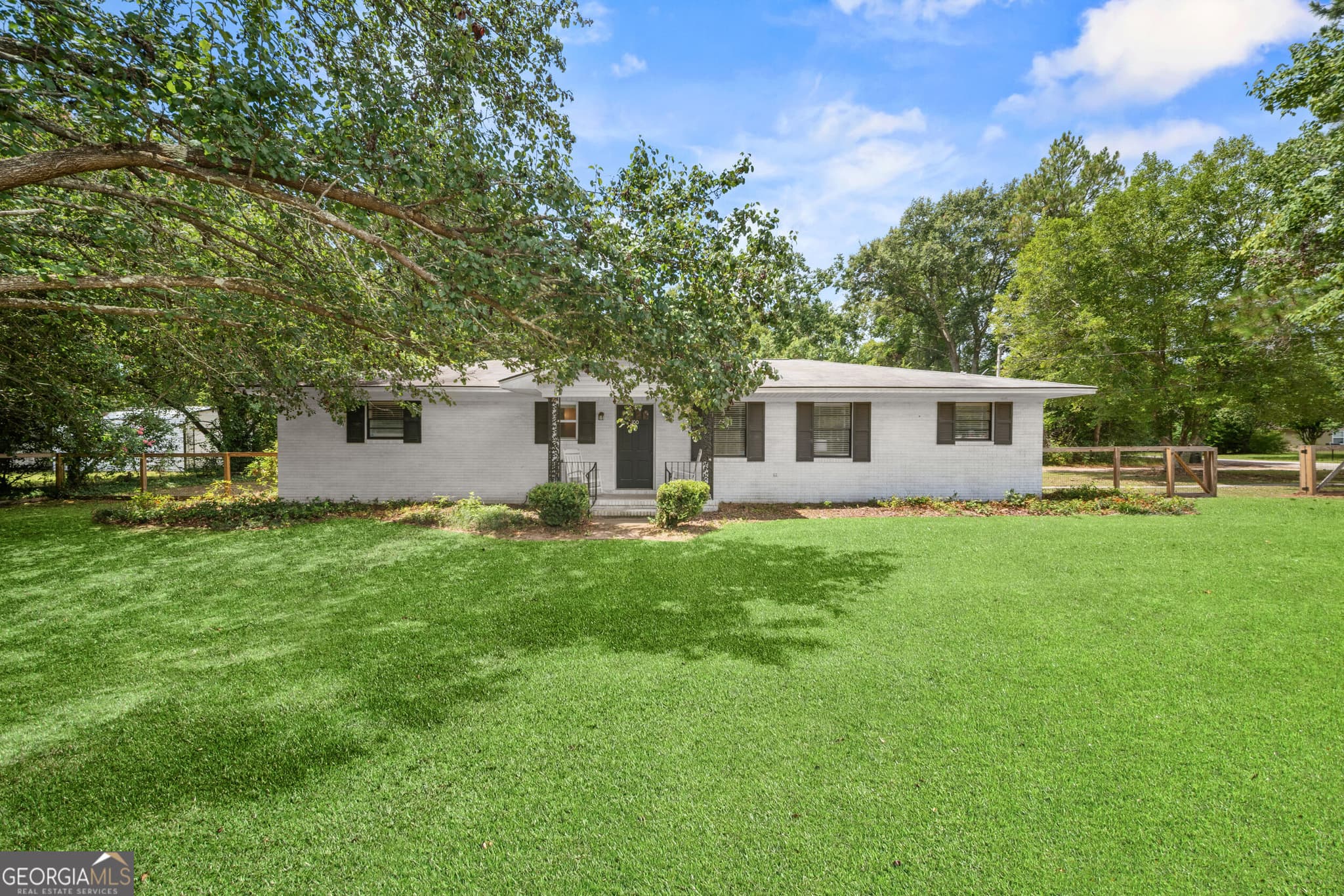 4 bedroom, 2 bathroom, 1,769 sq ft single family residence for sale at 100 Pineview Road, Statesboro, GA 30461 — photo 2