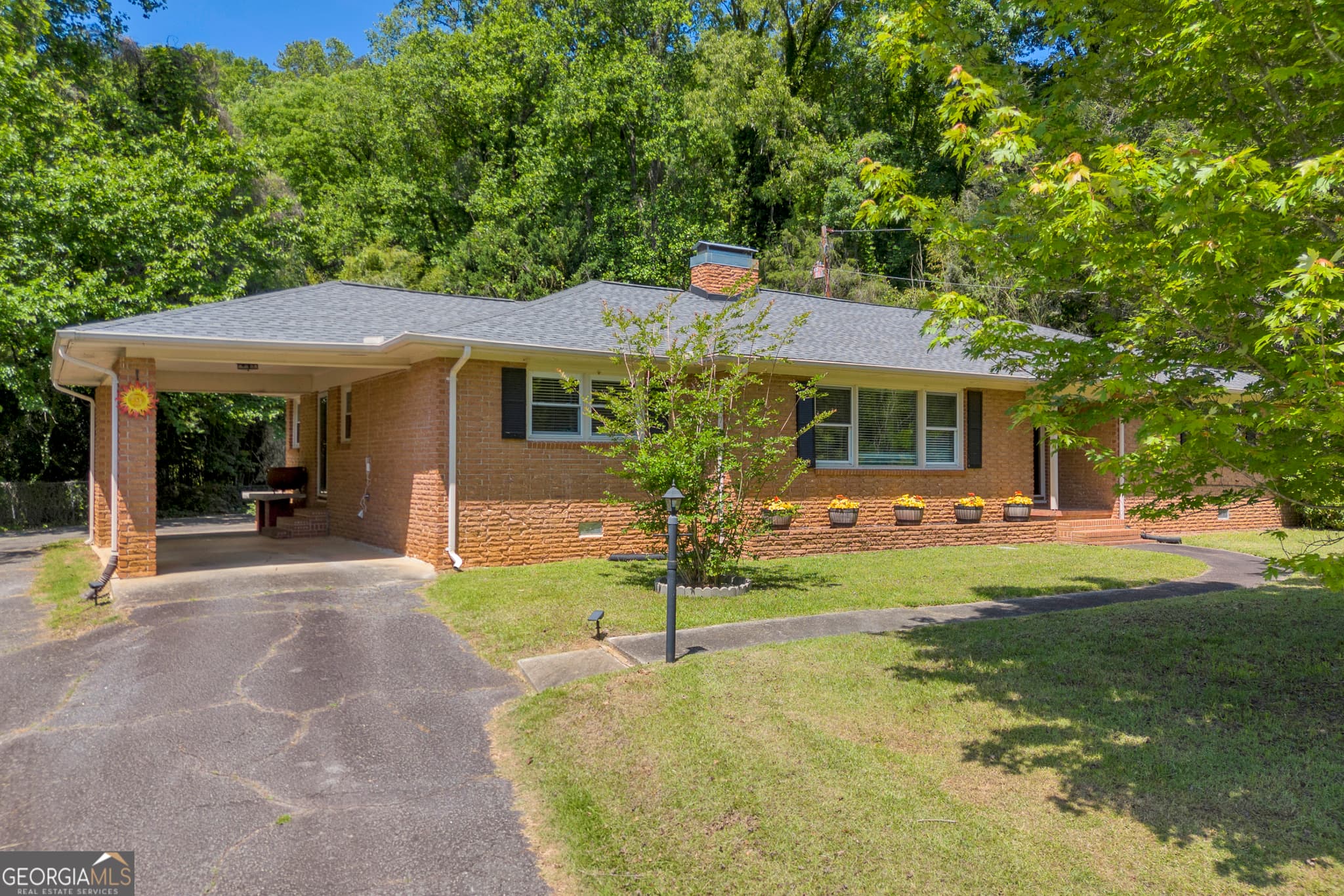 4 bedroom, 2 bathroom, 2,178 sq ft single family residence for sale at 1973 Falls Road, Toccoa, GA 30577 — photo 9