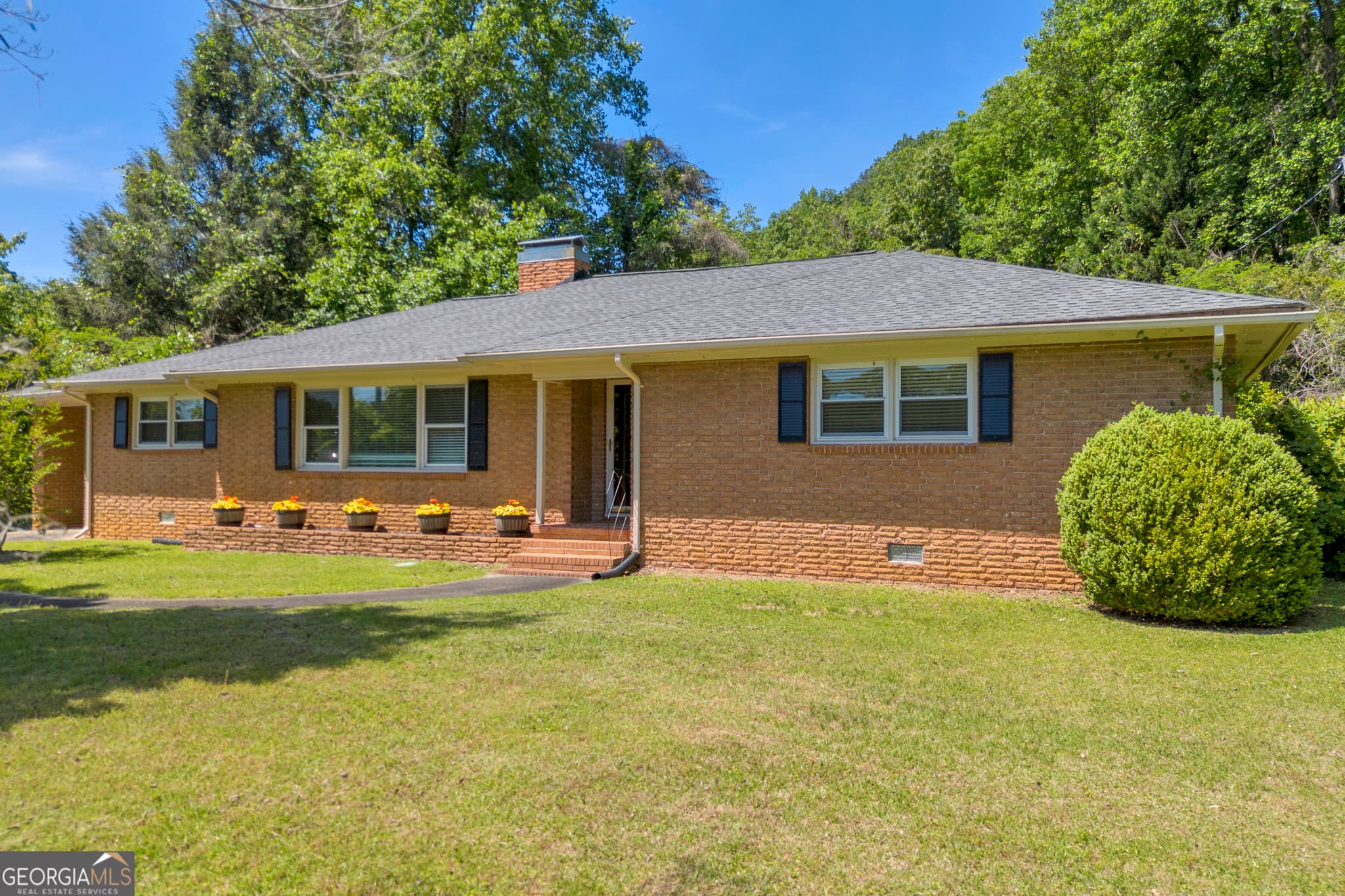 4 bedroom, 2 bathroom, 2,178 sq ft single family residence for sale at 1973 Falls Road, Toccoa, GA 30577 — photo 10