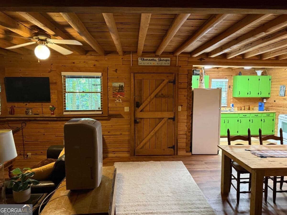 2 bedroom, 1 bathroom, 904 sq ft cabin,single family residence for rent at 367 Flat Rock Gap Road, Blairsville, GA 30512 for $1,800 a month — photo 7