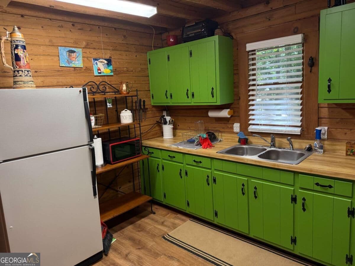 2 bedroom, 1 bathroom, 904 sq ft cabin,single family residence for rent at 367 Flat Rock Gap Road, Blairsville, GA 30512 for $1,800 a month — photo 9
