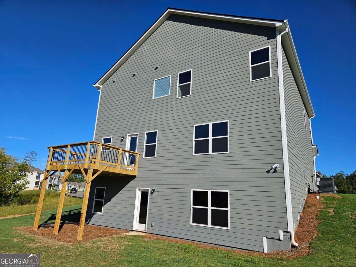 4 bedroom, 2.5 bathroom, 2,372 sq ft single family residence for sale at 138 Creekside Road LOT 40, Eatonton, GA 31024 — photo 9