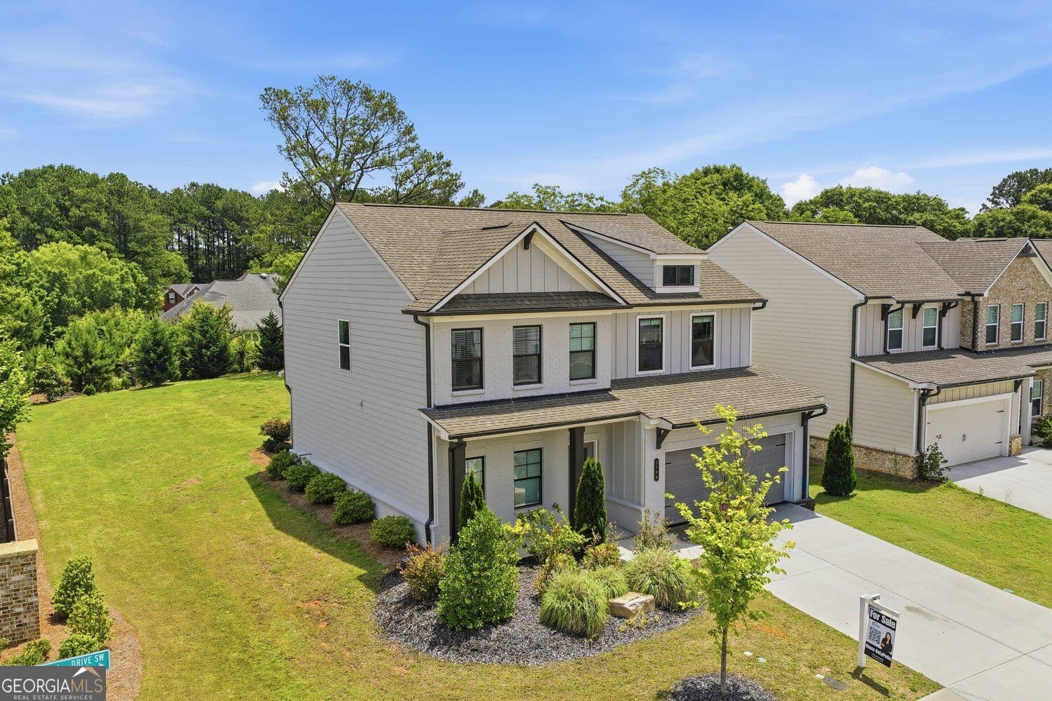 4 bedroom, 3 bathroom, 2,324 sq ft single family residence for sale at 2700 Westgate Park Drive, Loganville, GA 30052 — photo 3