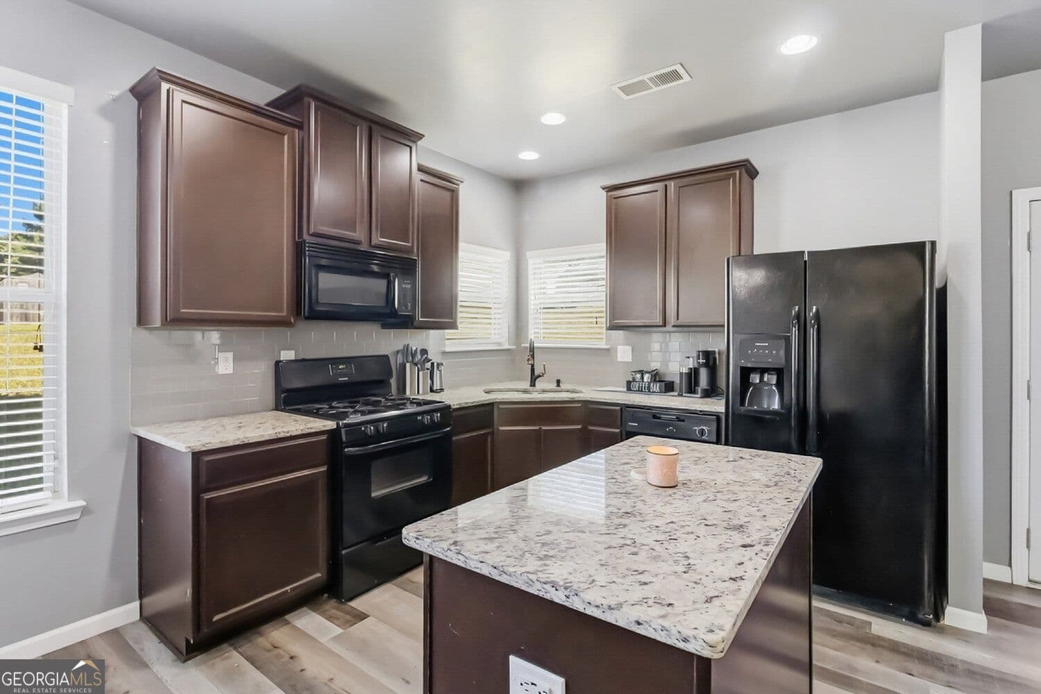 3 bedroom, 2.5 bathroom, 1,578 sq ft single family residence for sale at 5880 Seabright Lane, Atlanta, GA 30349 — photo 9