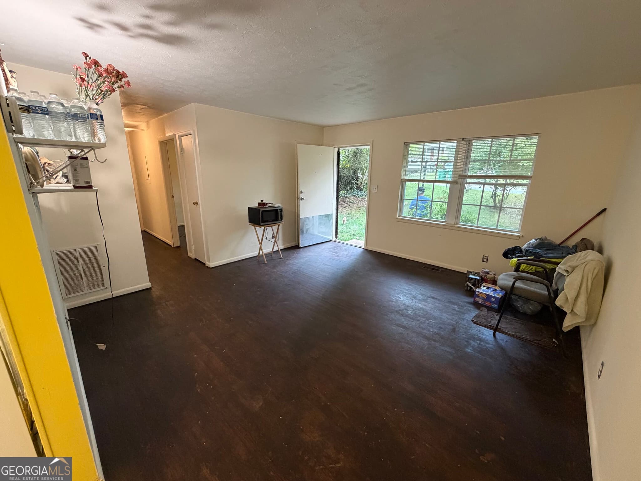 4 bedroom, 1 bathroom, 1,757 sq ft single family residence for sale at 4429 Glade Road, Forest Park, GA 30297 — photo 5