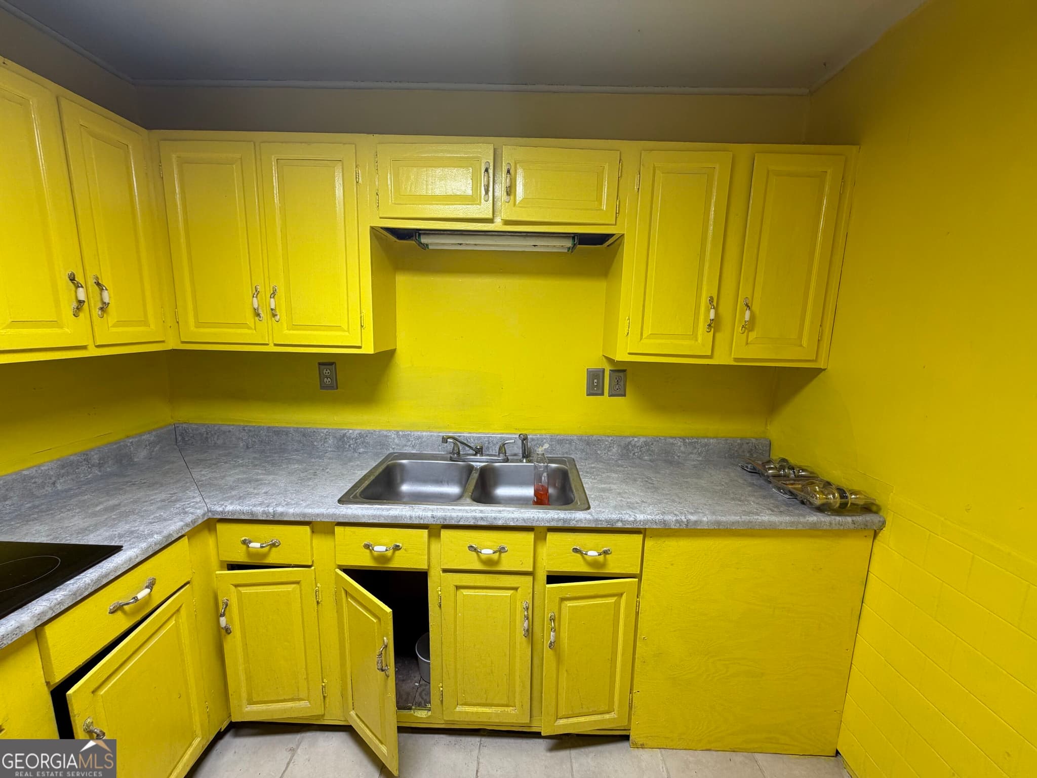 4 bedroom, 1 bathroom, 1,757 sq ft single family residence for sale at 4429 Glade Road, Forest Park, GA 30297 — photo 9
