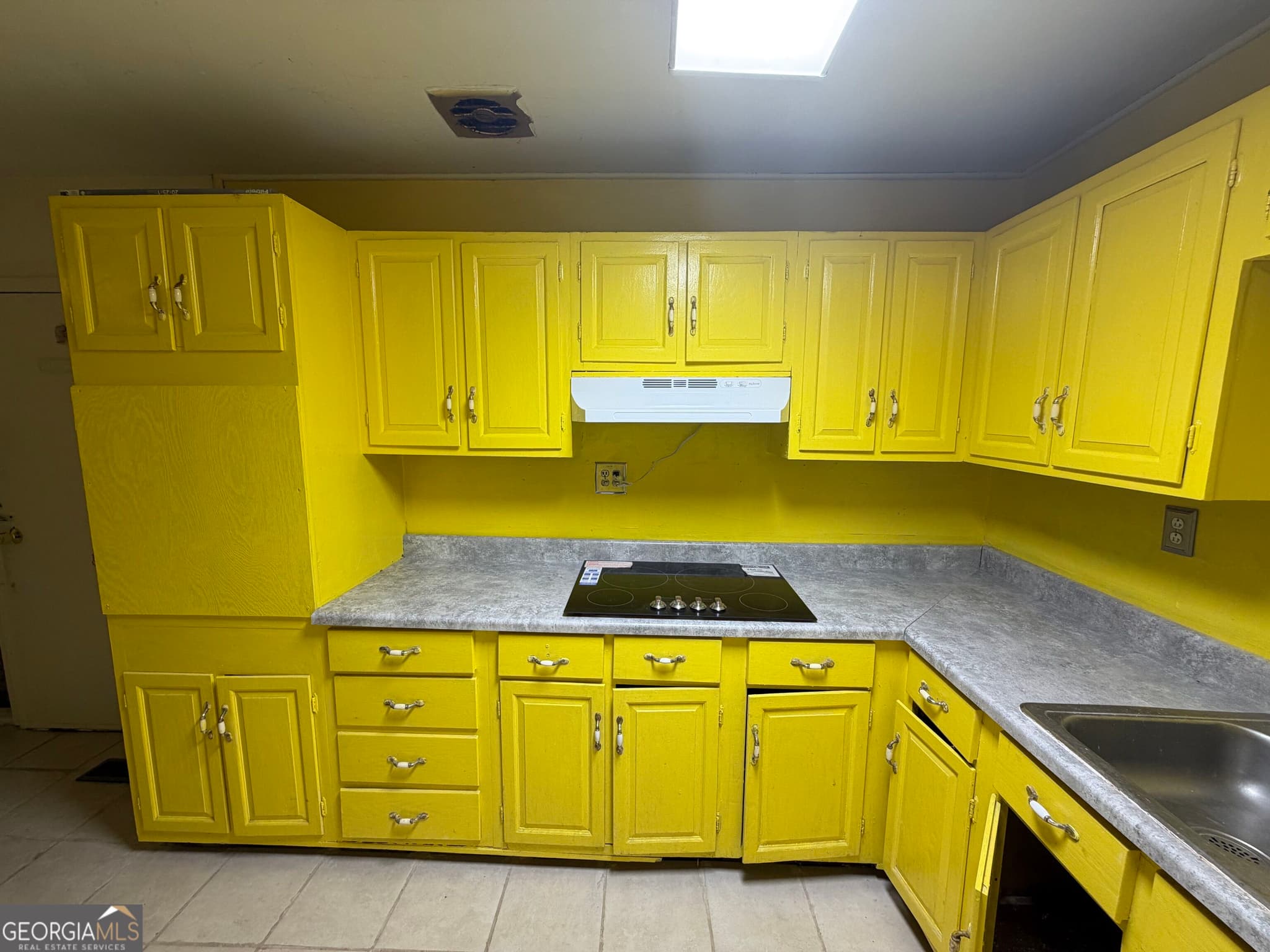 4 bedroom, 1 bathroom, 1,757 sq ft single family residence for sale at 4429 Glade Road, Forest Park, GA 30297 — photo 8