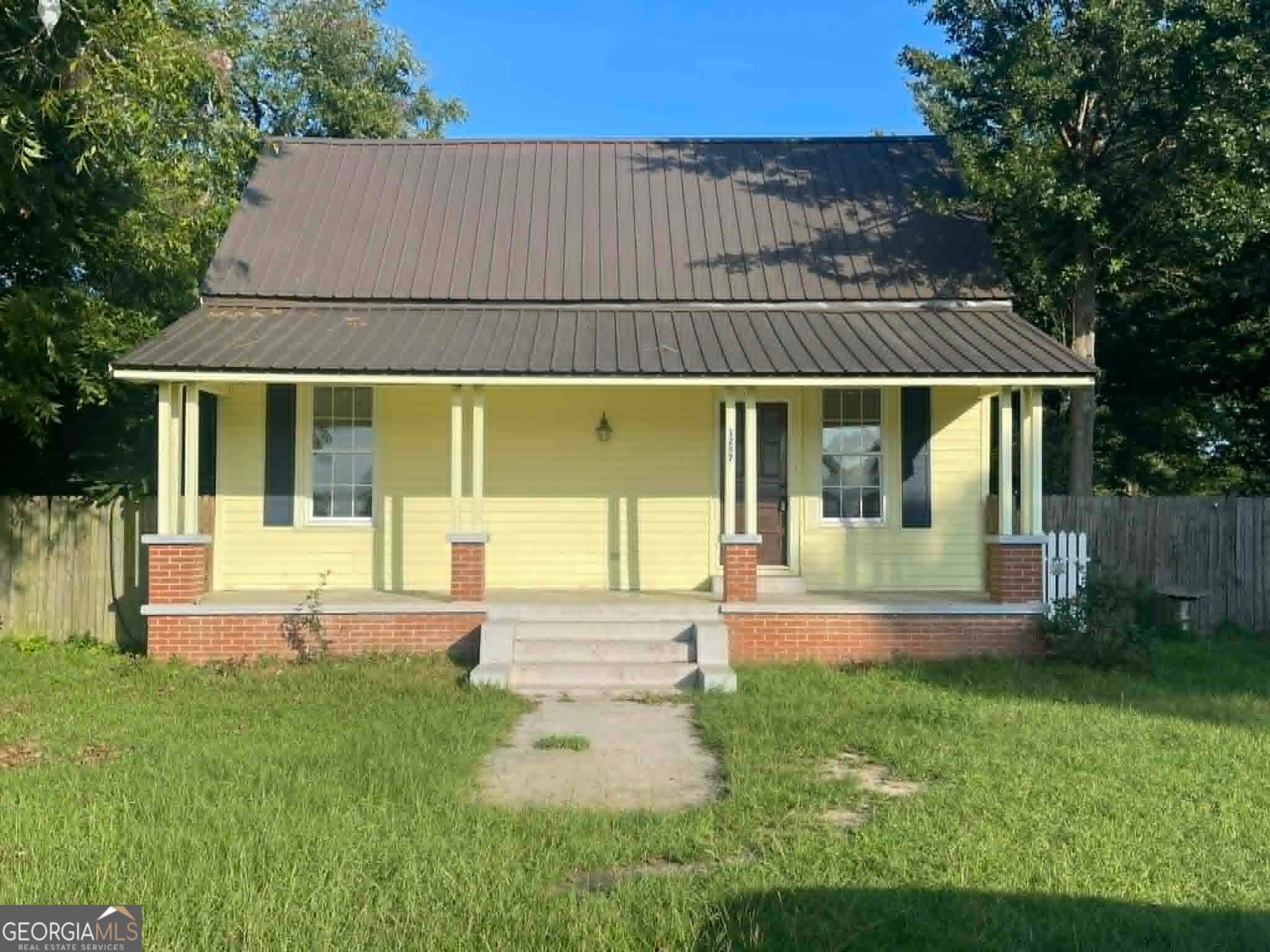 3 bedroom, 1 bathroom, 1,581 sq ft single family residence for rent at 1287 3rd Street, Dudley, GA 31022 for $1,375 a month — photo 1 of 1