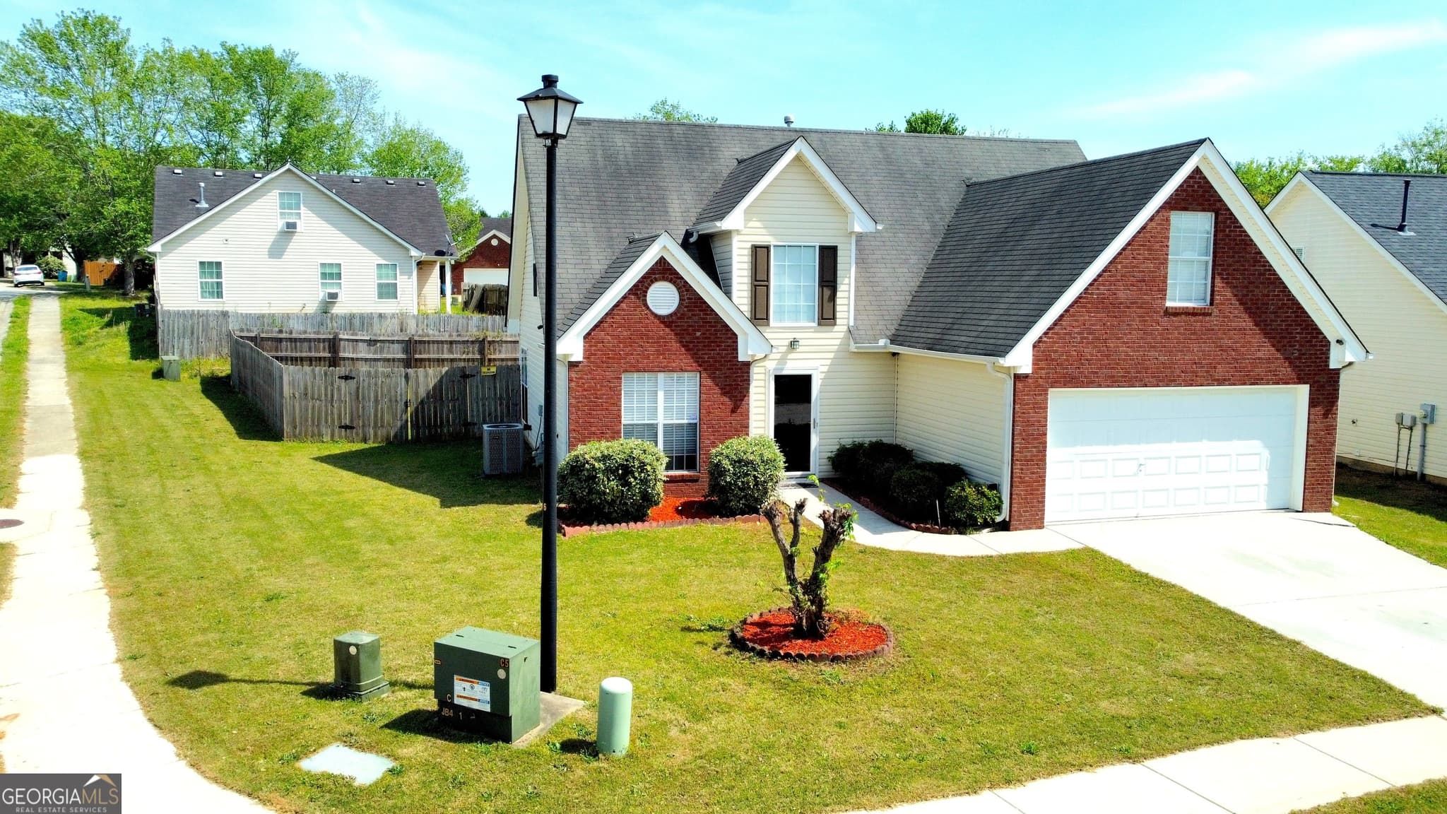 3 bedroom, 2.5 bathroom, 1,836 sq ft single family residence sold at 156 Roosevelt Boulevard, Jackson, GA 30233