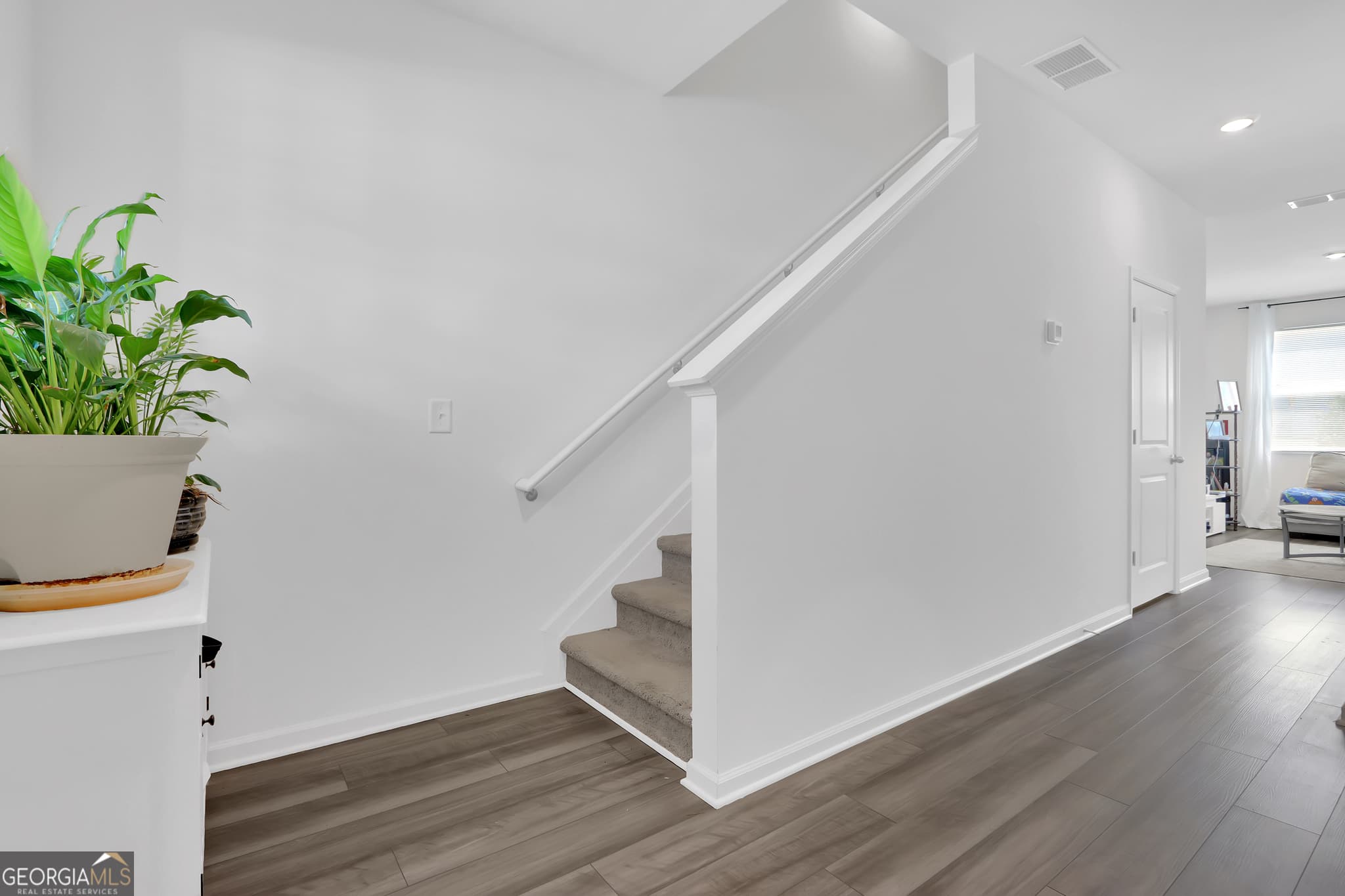 3 bedroom, 2.5 bathroom, 1,421 sq ft townhouse for sale at 103 Thetford Way 172, Winder, GA 30680 — photo 5