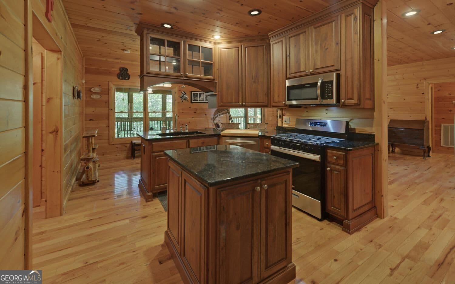 3 bedroom, 2 bathroom, 1,710 sq ft cabin,single family residence for sale at 803 Brookhaven Lane, Blue Ridge, GA 30513 — photo 2