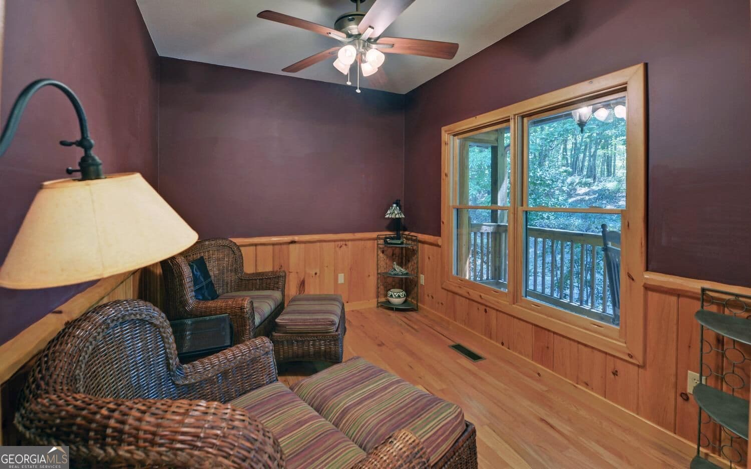 3 bedroom, 2 bathroom, 1,710 sq ft cabin,single family residence for sale at 803 Brookhaven Lane, Blue Ridge, GA 30513 — photo 8