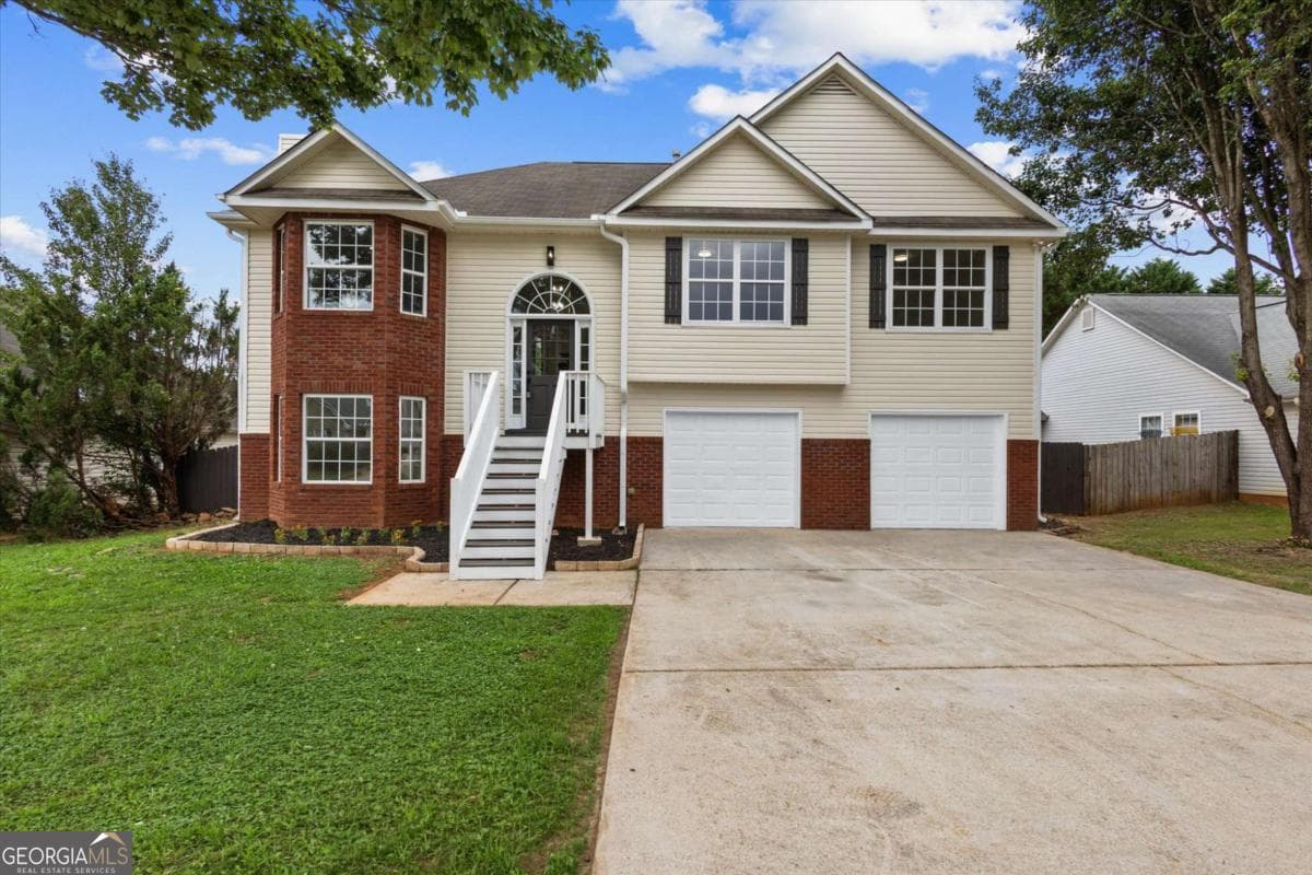 4 bedroom, 3 bathroom, 2,195 sq ft single family residence sold at 6060 Winston Trace, Mcdonough, GA 30252