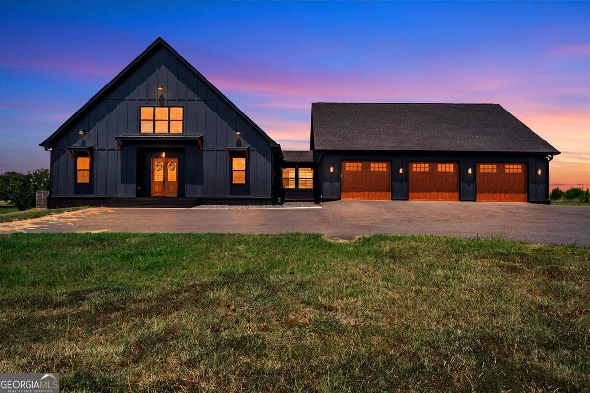 6 bedroom, 6 bathroom, 3,450 sq ft single family residence for sale at 189 Gilbert Road, Elko, GA 31025