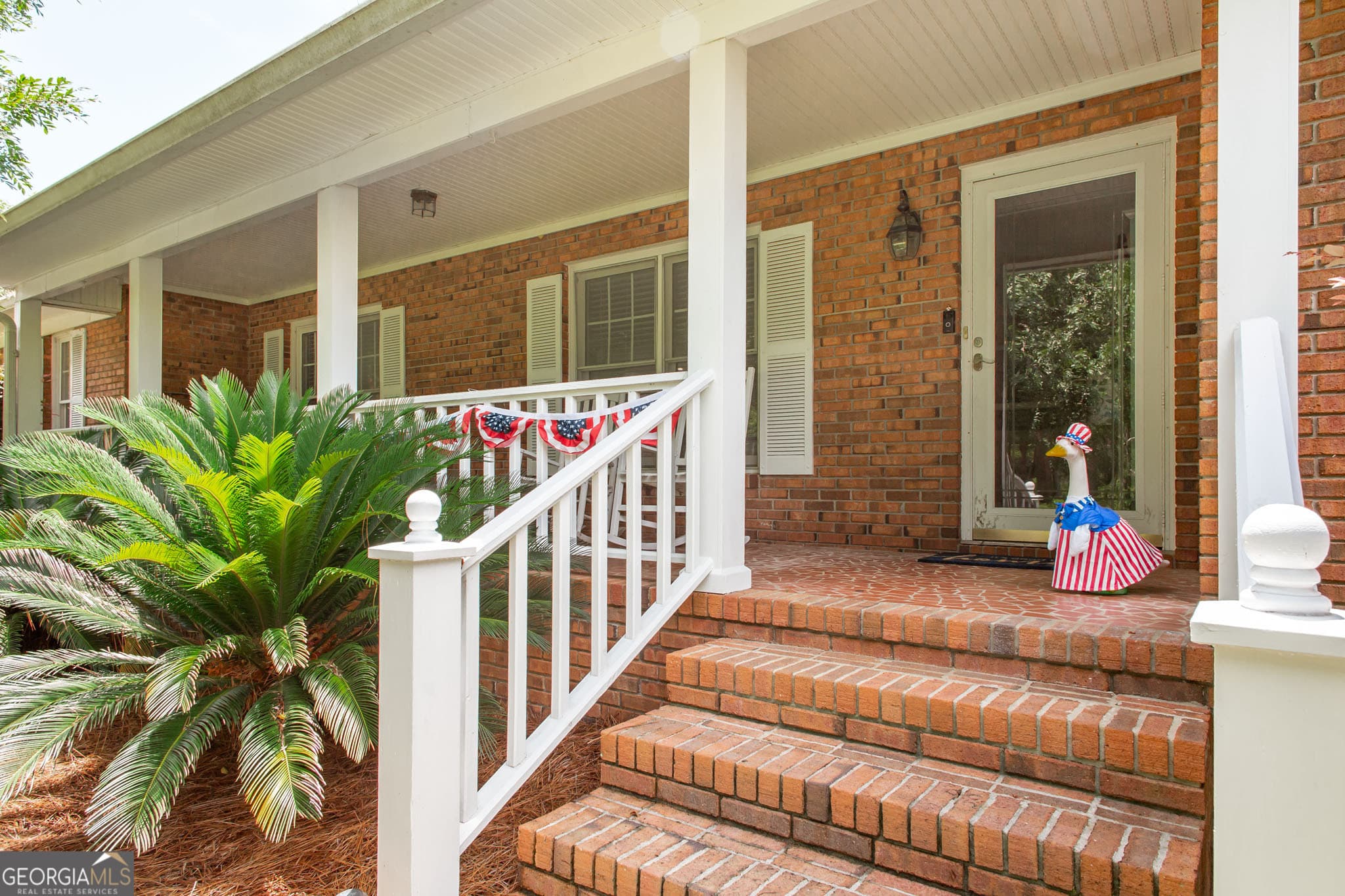 3 bedroom, 2 bathroom, 1,874 sq ft single family residence under contract at 1249 Riverdale Drive, Waycross, GA 31503 — photo 2