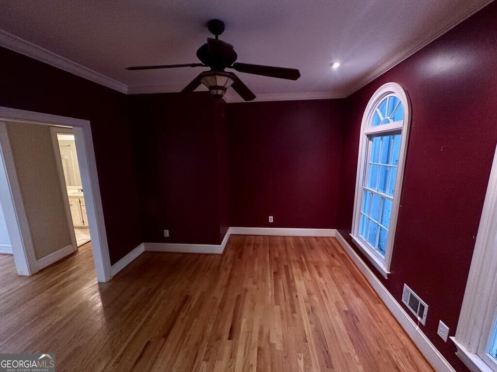 6 bedroom, 5 bathroom, 4,430 sq ft single family residence for sale at 4705 Riversound Drive, Snellville, GA 30039 — photo 9