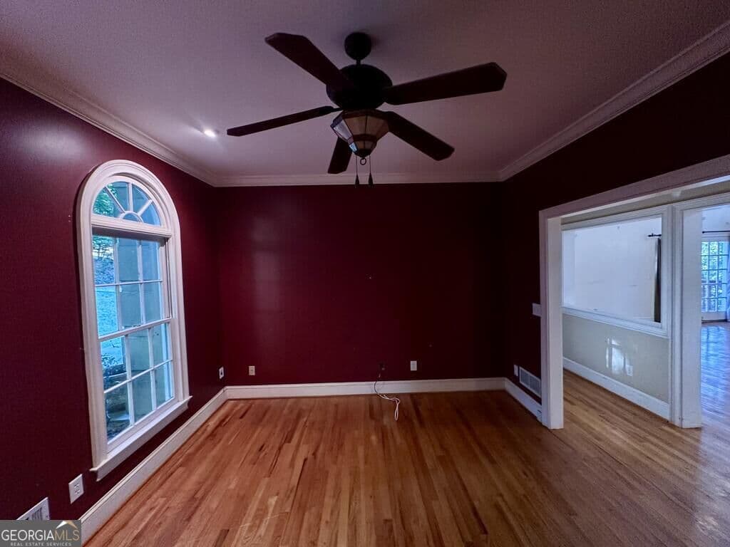 6 bedroom, 5 bathroom, 4,430 sq ft single family residence for sale at 4705 Riversound Drive, Snellville, GA 30039 — photo 8