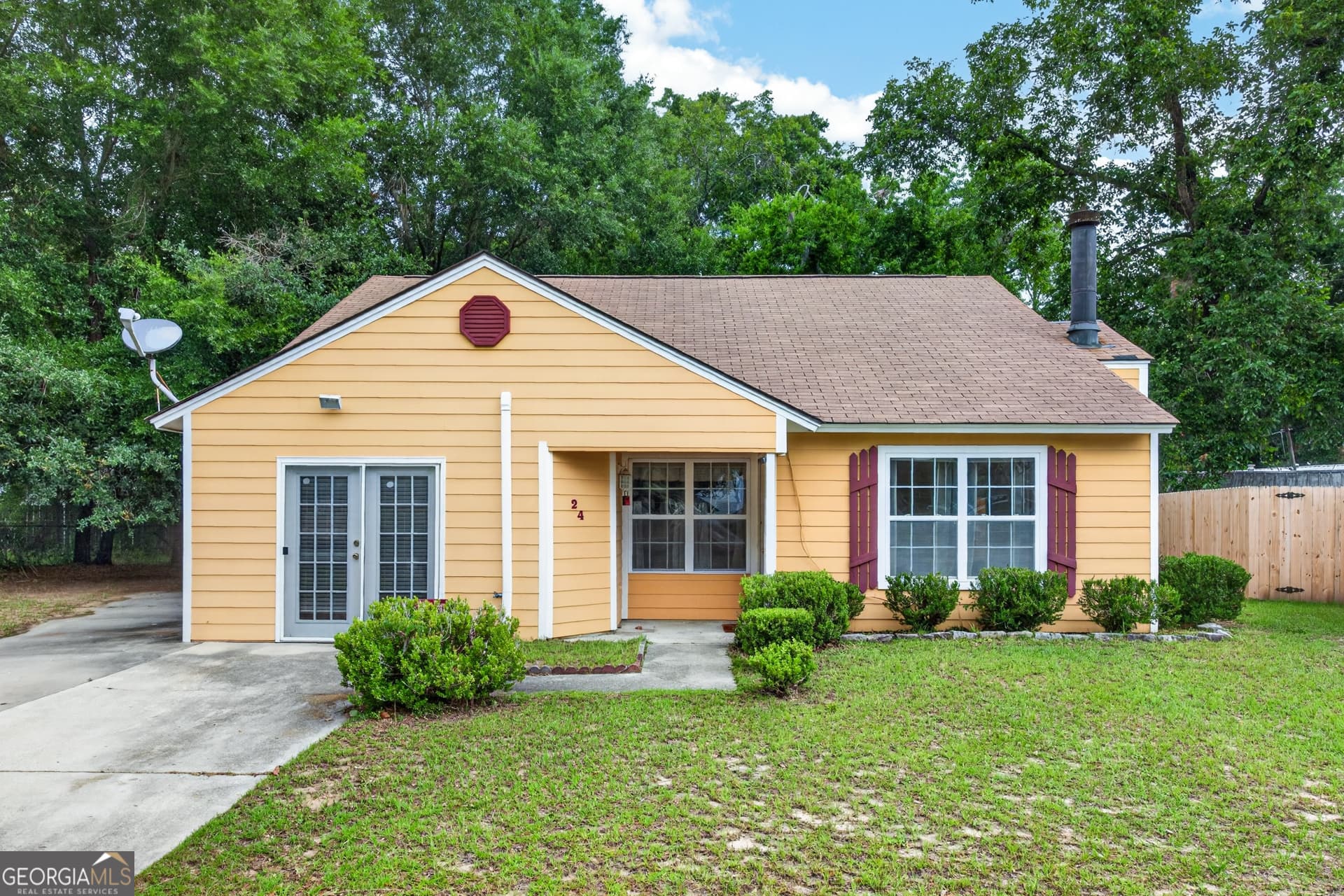 3 bedroom, 2 bathroom single family residence sold at 24 Quail Forest Drive, Savannah, GA 31419
