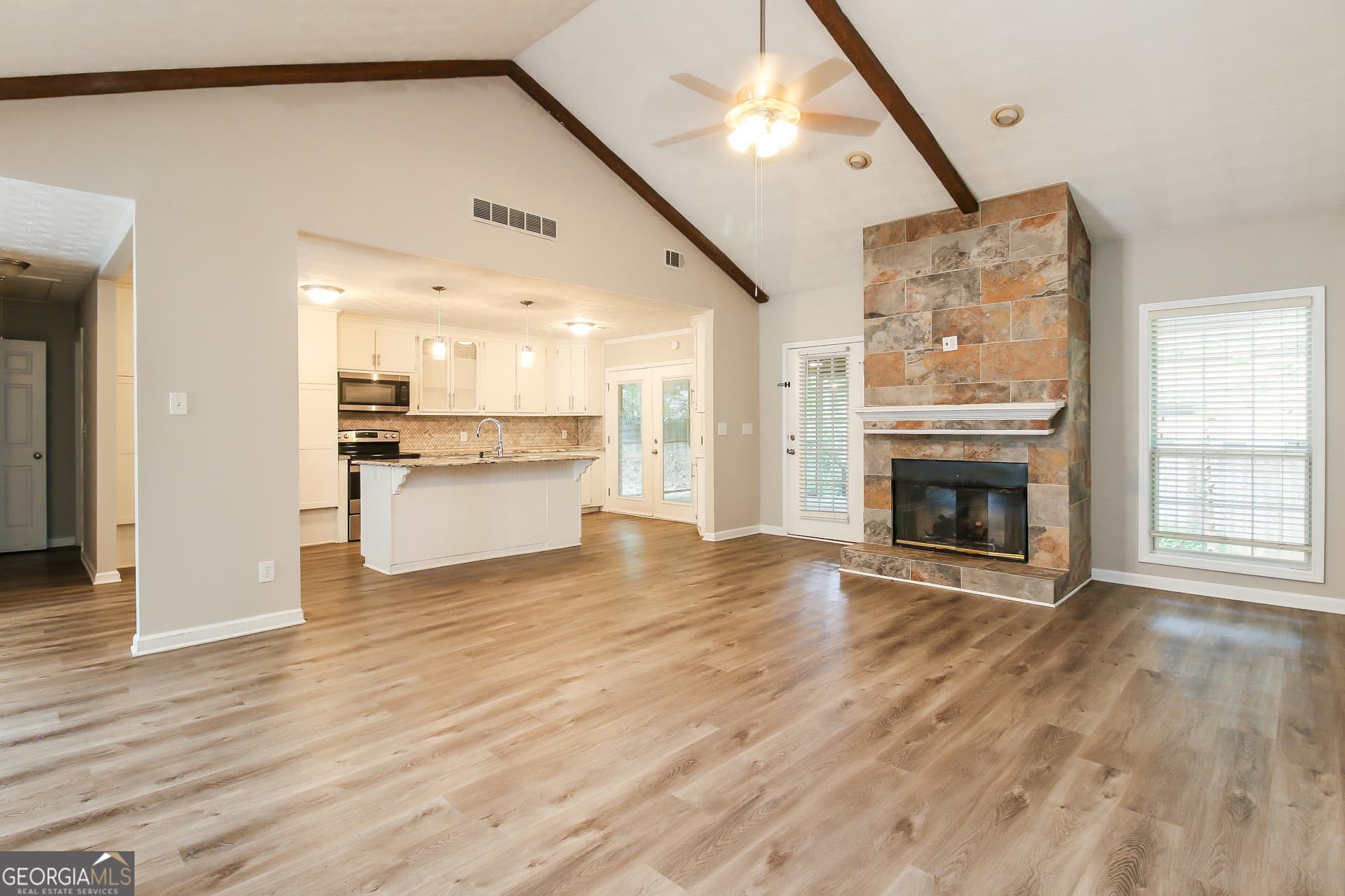 4 bedroom, 2 bathroom, 1,996 sq ft single family residence for sale at 45 Dunning Keep, Covington, GA 30016 — photo 4