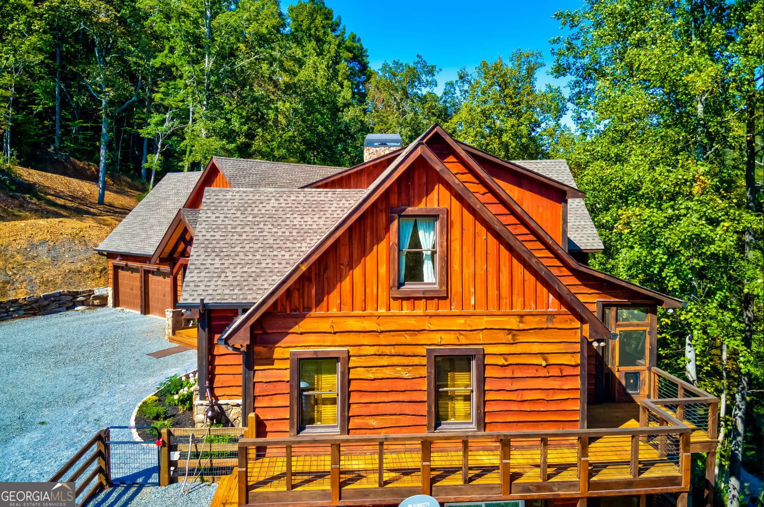 4 bedroom, 4.5 bathroom, 6,511 sq ft cabin,single family residence for rent at 380 Biguns Boulevard, Talking Rock, GA 30175 for $5,500 a month — photo 3