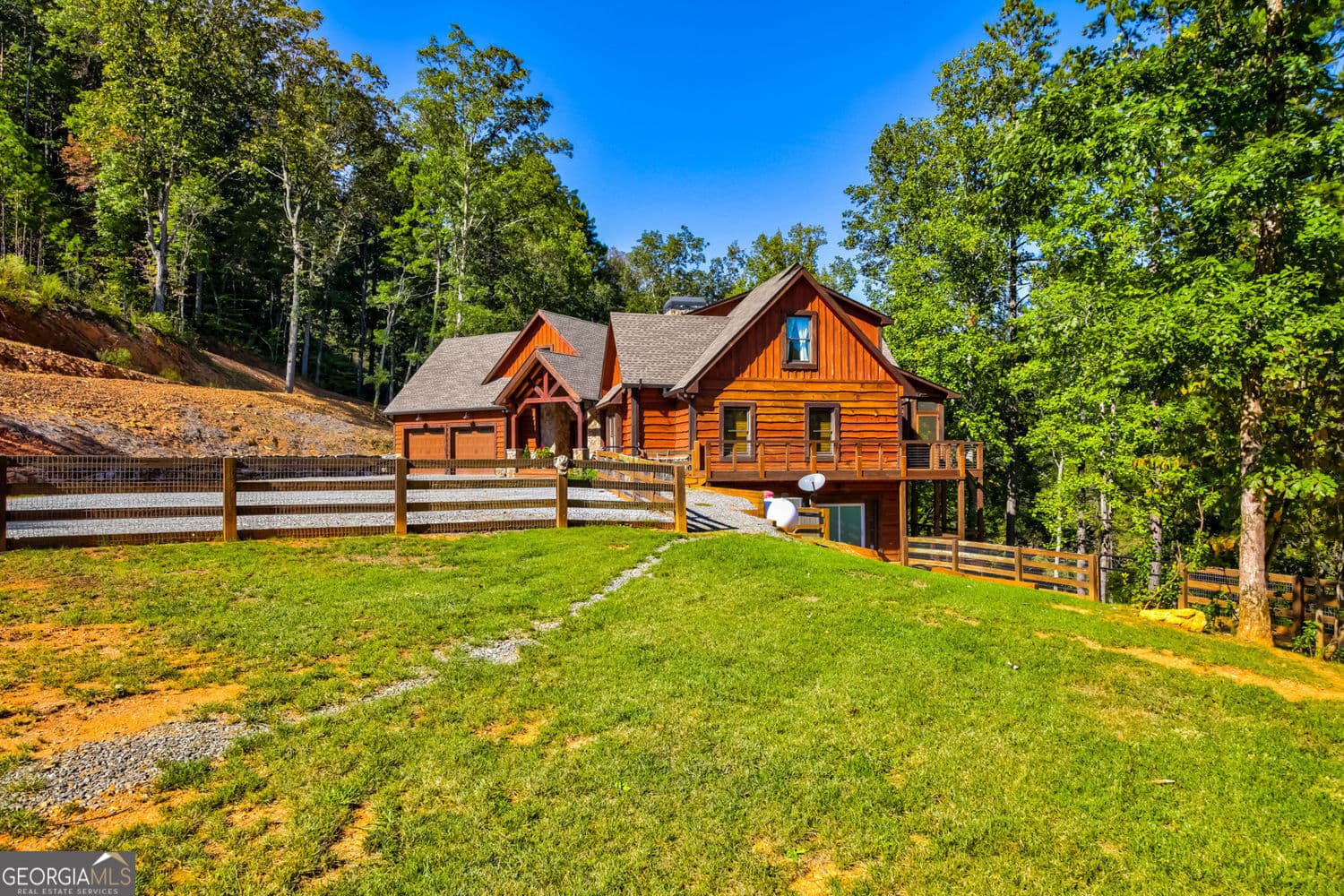4 bedroom, 4.5 bathroom, 6,511 sq ft cabin,single family residence for rent at 380 Biguns Boulevard, Talking Rock, GA 30175 for $5,500 a month — photo 4