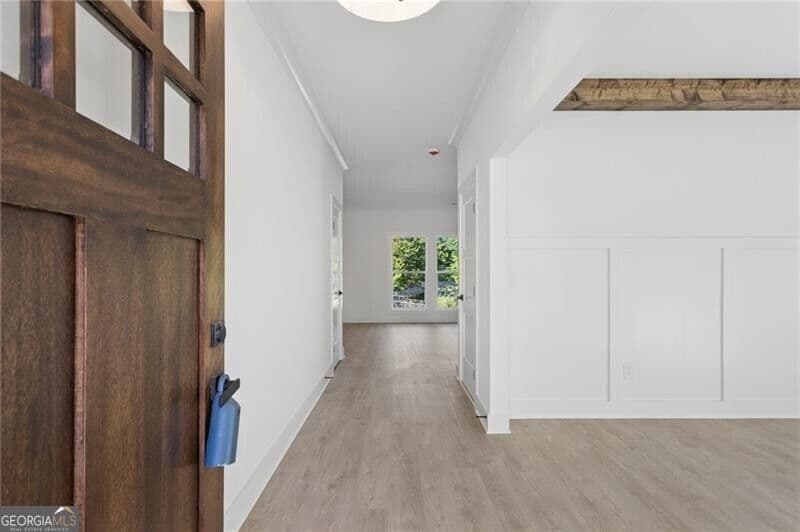 4 bedroom, 3.5 bathroom, 2,439 sq ft single family residence for sale at 2425 Elmwood Circle, Atlanta, GA 30339 — photo 5