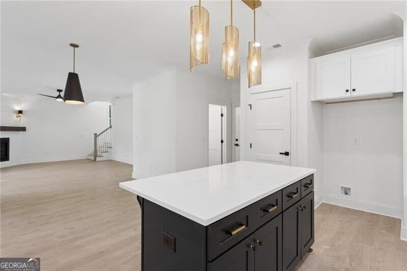 4 bedroom, 3.5 bathroom, 2,439 sq ft single family residence for sale at 2425 Elmwood Circle, Atlanta, GA 30339 — photo 10