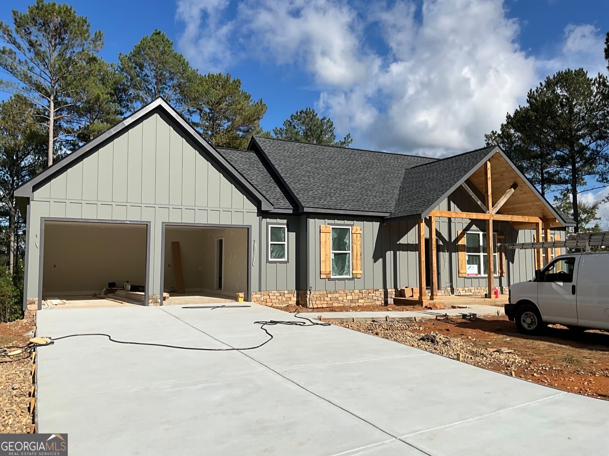 3 bedroom, 2 bathroom, 1,575 sq ft single family residence under contract at 59 BAREFOOT Trail, Blairsville, GA 30512 — photo 3