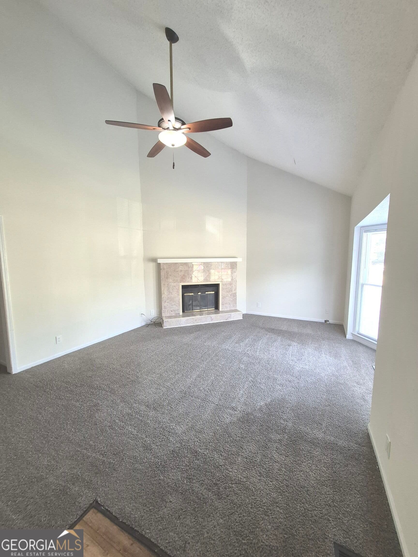 3 bedroom, 2 bathroom, 1,431 sq ft townhouse for rent at 162 N Springs Court, Macon, GA 31210 for $1,600 a month — photo 2