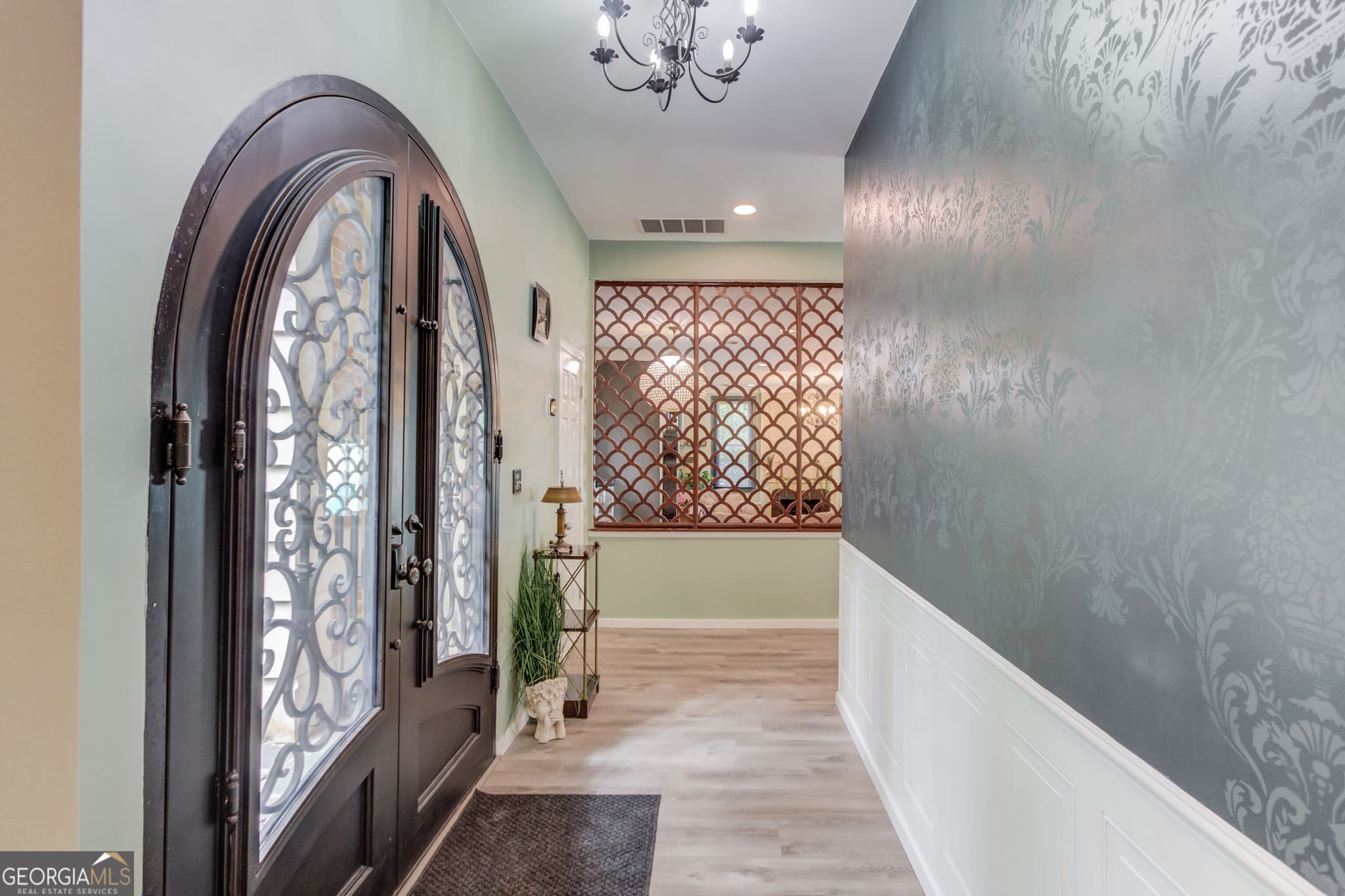 5 bedroom, 3.5 bathroom, 4,455 sq ft single family residence for sale at 151 Pine Forest Drive, Lawrenceville, GA 30046 — photo 7