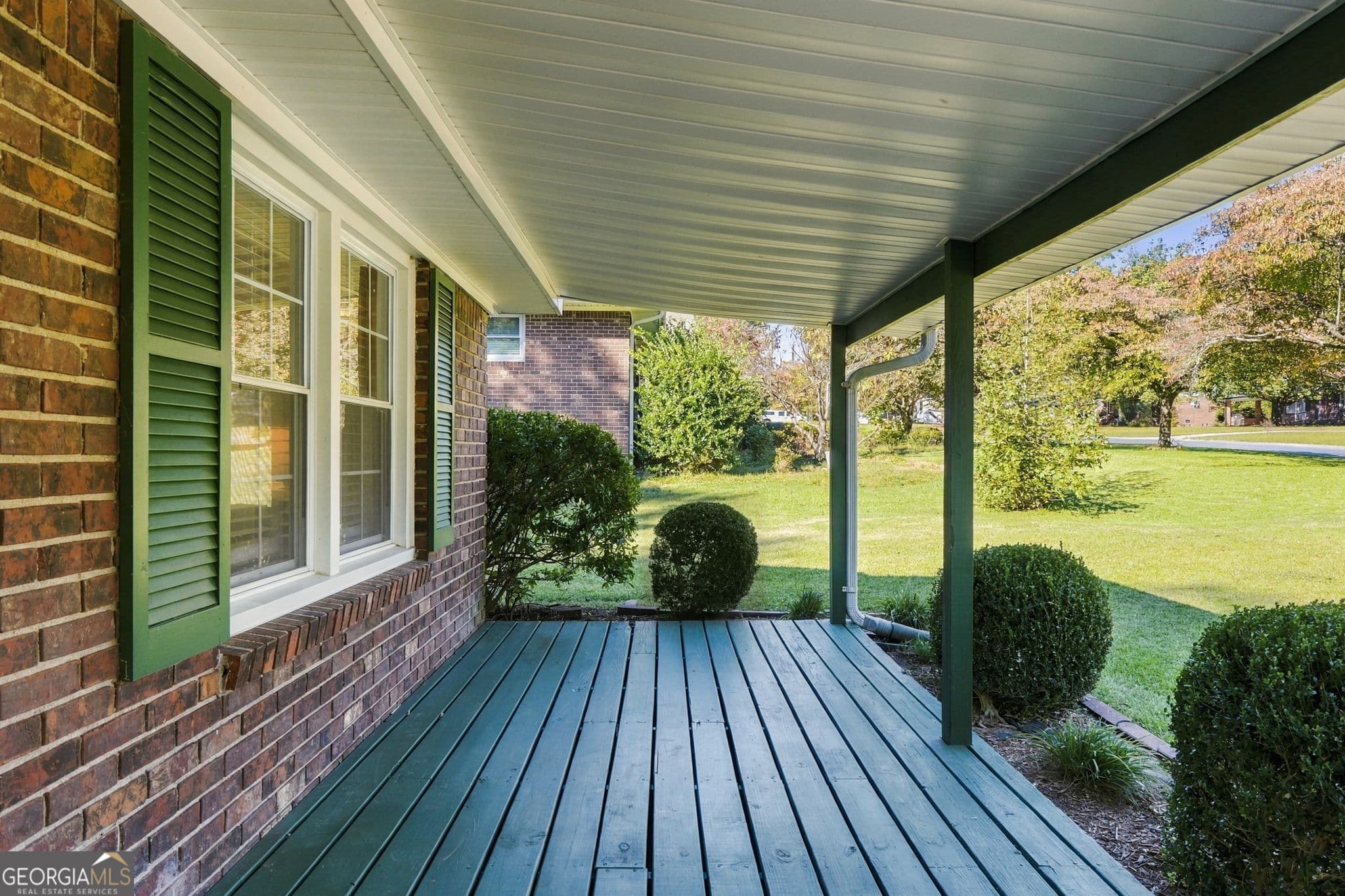 4 bedroom, 3 bathroom, 2,030 sq ft single family residence for sale at 3142 Brooks Lane, Powder Springs, GA 30127 — photo 4