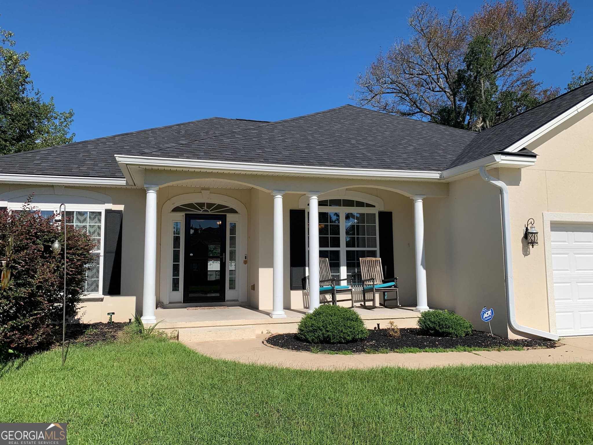 4 bedroom, 2 bathroom, 1,970 sq ft single family residence for sale at 219 Wellington Place, Brunswick, GA 31523 — photo 2