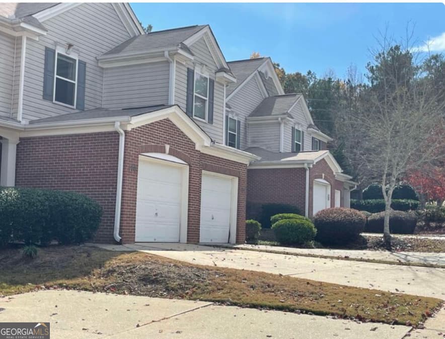 3 bedroom, 2.5 bathroom, 2 sq ft townhouse for rent at 106 Ellis Drive, Conyers, GA 30012 for $1,900 a month